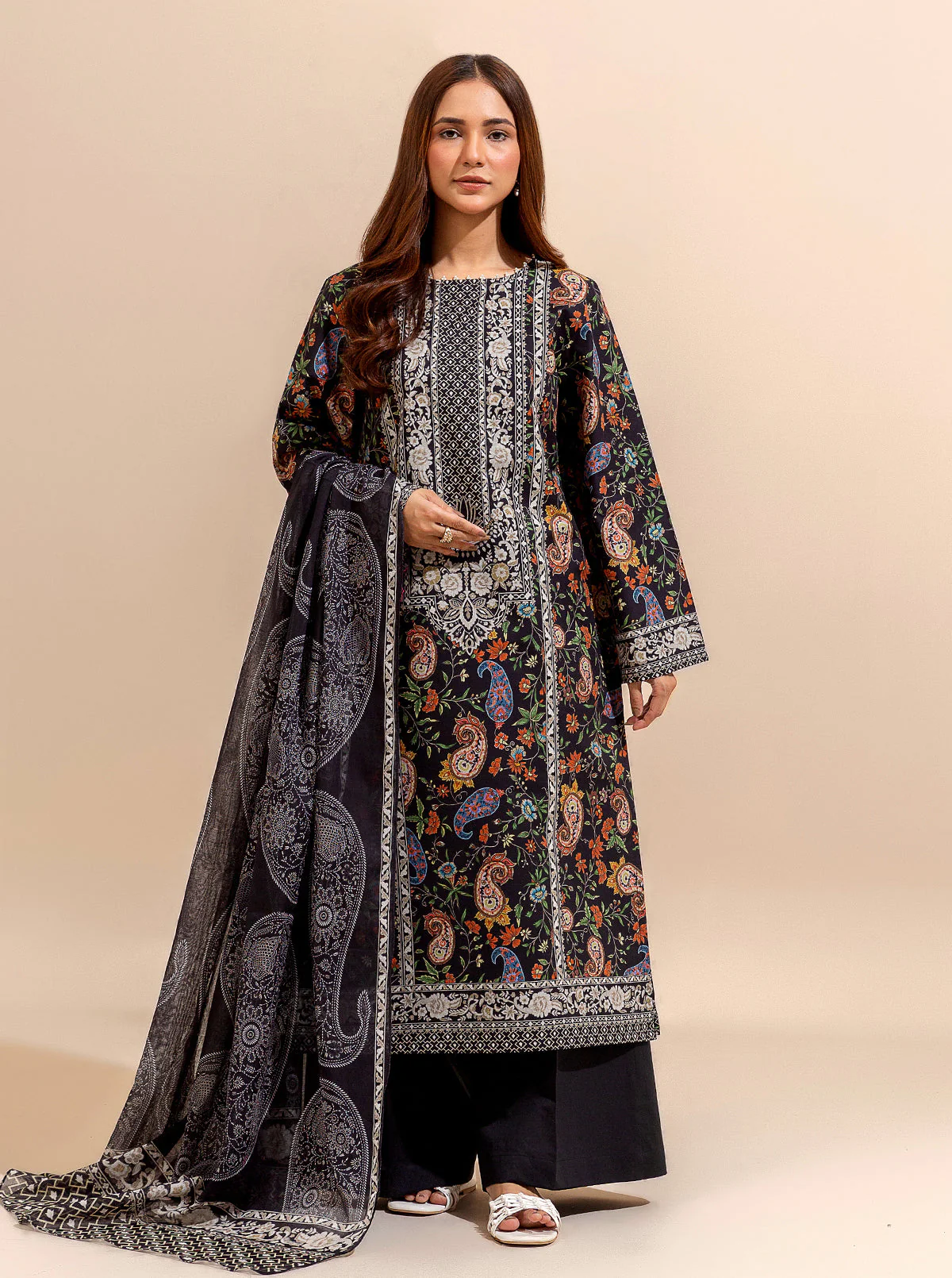 2 PIECE PRINTED LAWN SUIT-ROYAL SYMMETRY (UNSTITCHED) - Image 3