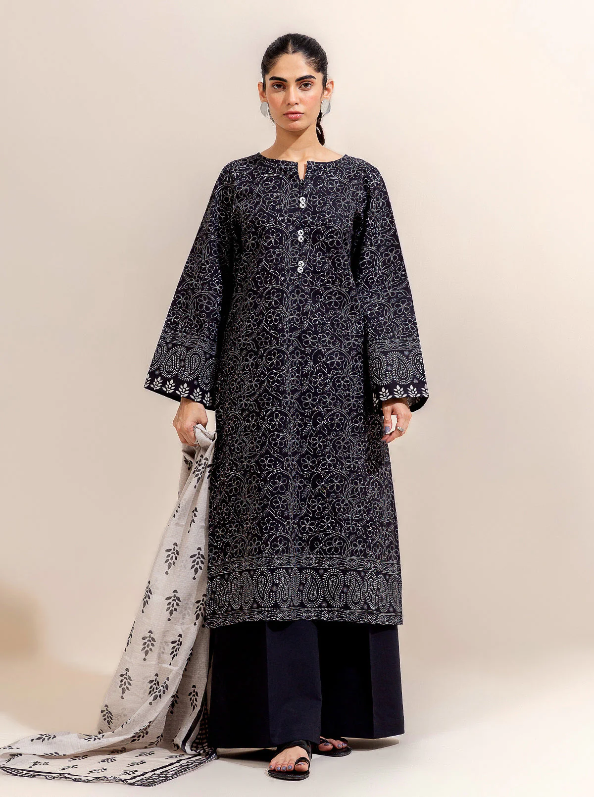 3 PIECE PRINTED LAWN-MYSTERY STITCH (UNSTITCHED) - Image 5