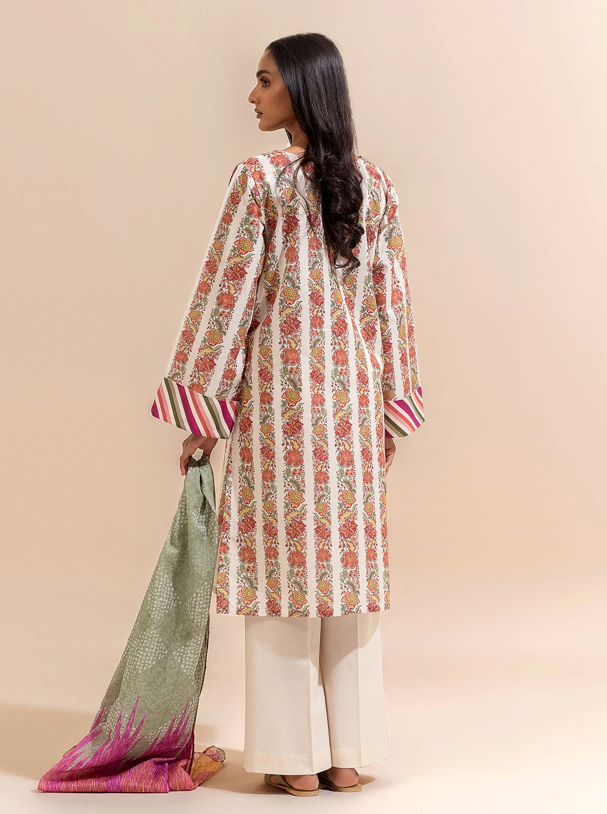 3 PIECE PRINTED LAWN SUIT-LINEAGE LILIES (UNSTITCHED) - Image 4