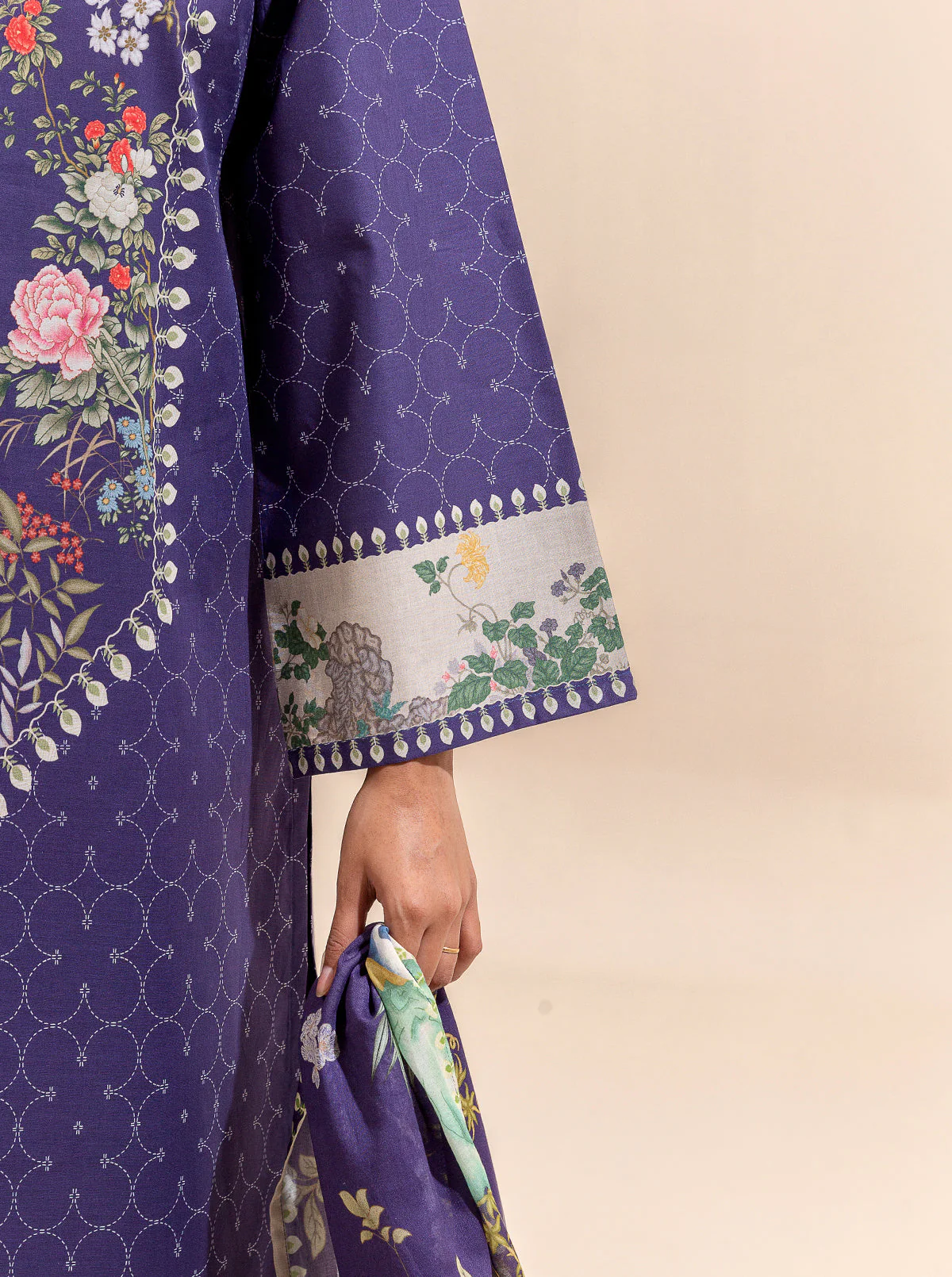 3 PIECE PRINTED LAWN SUIT-CLIFF BREEZE (UNSTITCHED) - Image 5