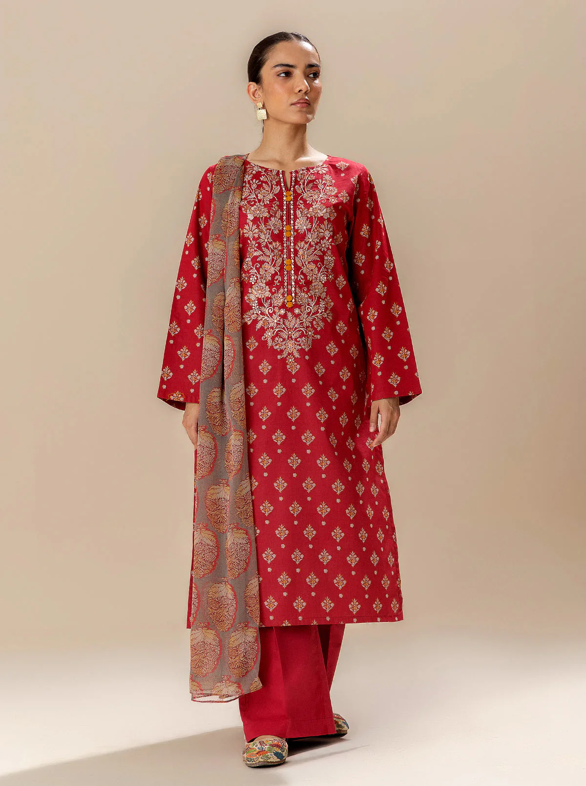 3 PIECE EMBROIDERED LAWN SUIT-BRIGHT POPPY (UNSTITCHED) - Image 2