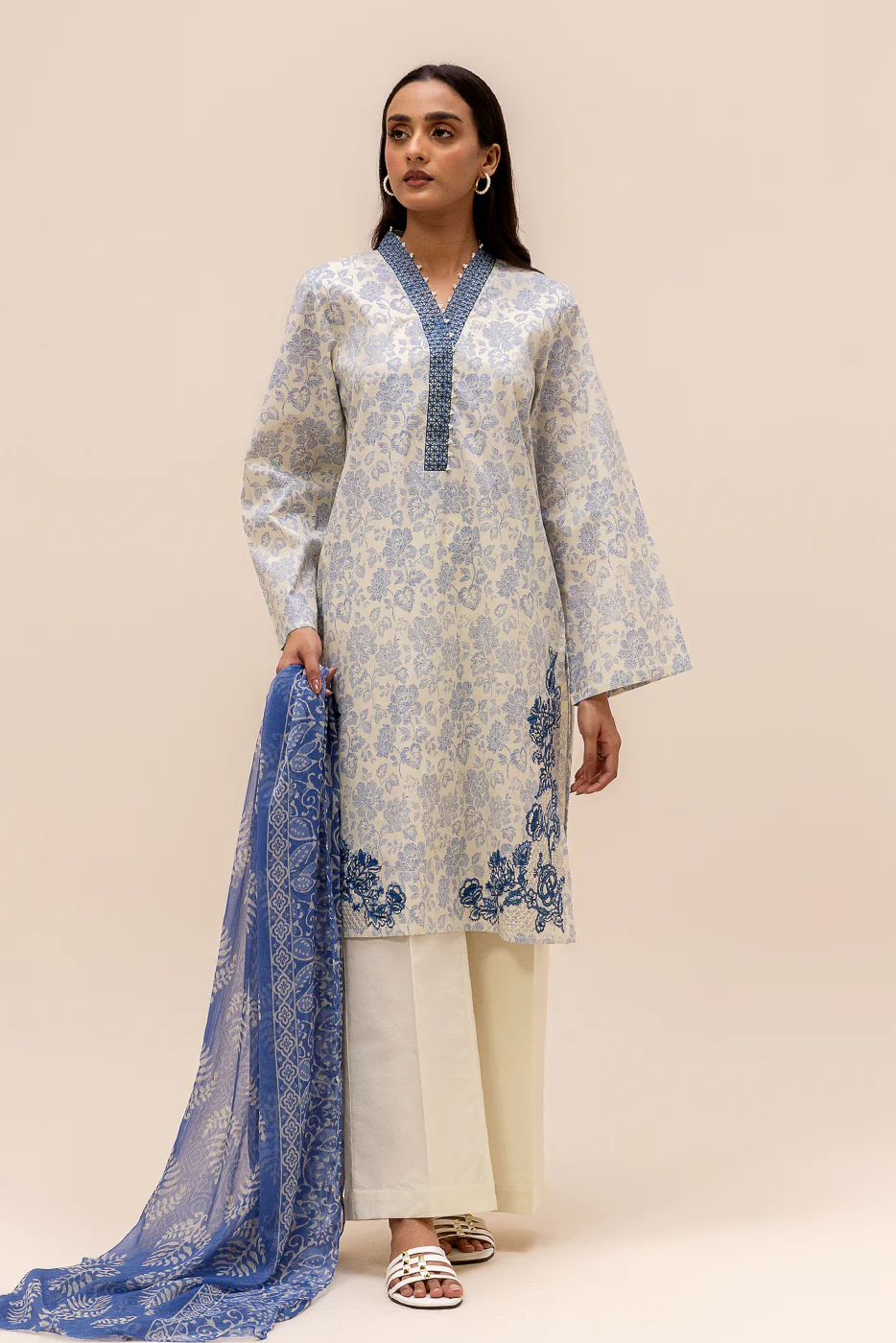 3 PIECE EMBROIDERED LAWN SUIT-CREAM DREAM (UNSTITCHED) - Image 3