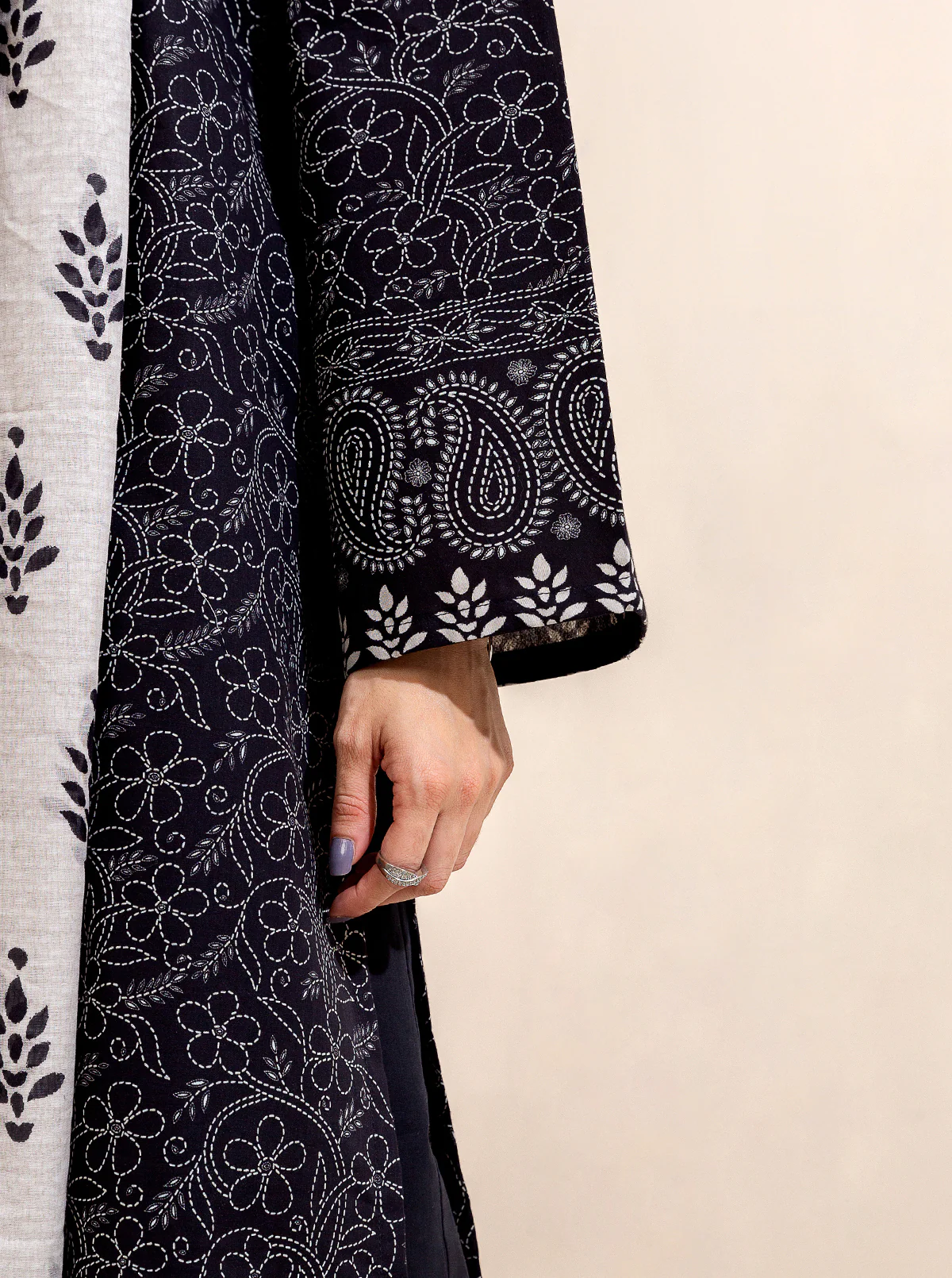 2 PIECE PRINTED LAWN SUIT-MYSTERY STITCH (UNSTITCHED) - Image 6