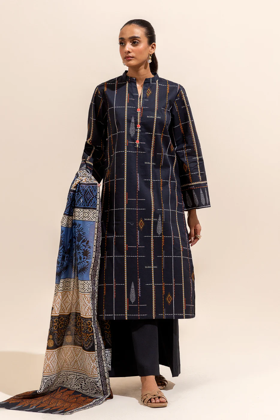 2 PIECE PRINTED LAWN SUIT-NEBULOUS LINES (UNSTITCHED) - Image 6