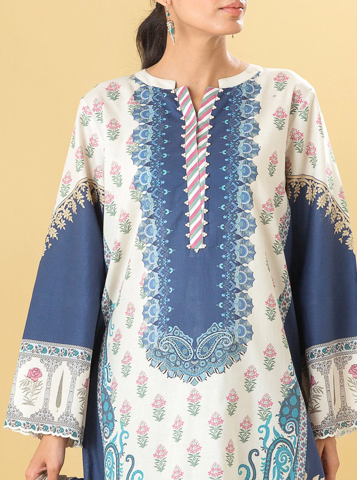 3 PIECE - PRINTED LAWN SUIT - ORIENTAL ESCAPE - Image 4