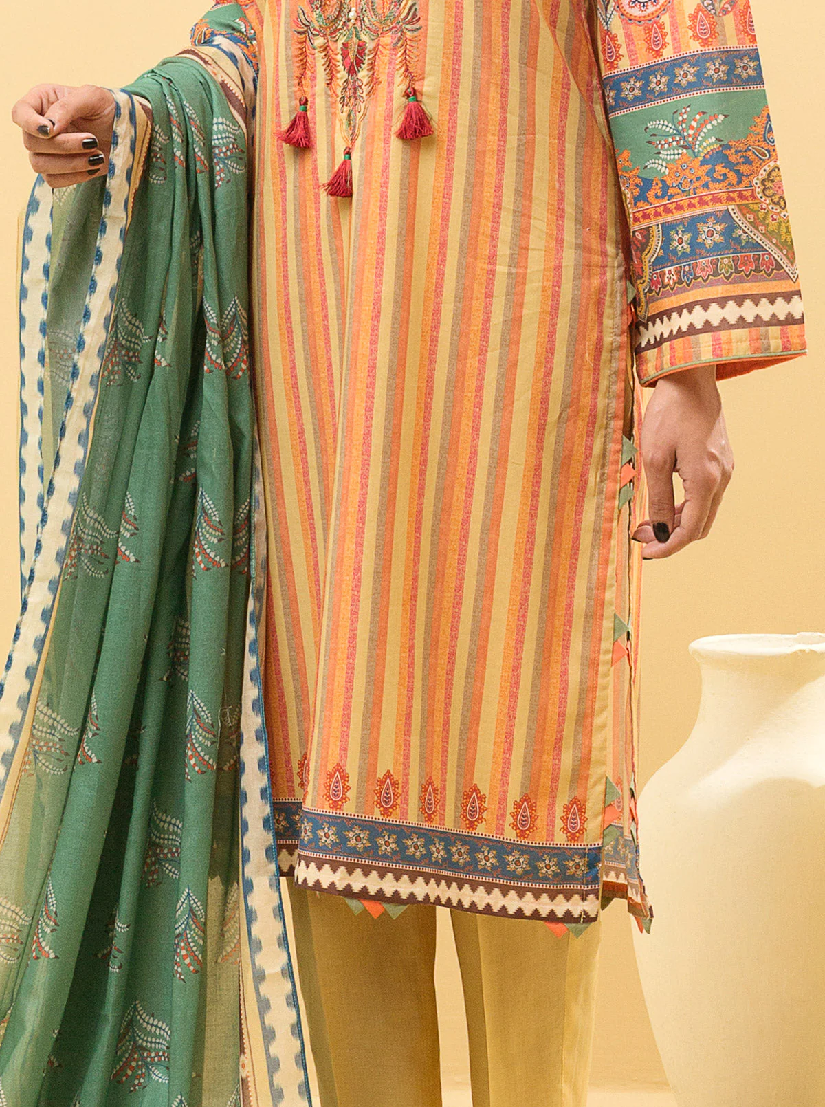 3 PIECE - EMBROIDERED LAWN SUIT - ORNAMENTAL ALLURE - Image 5