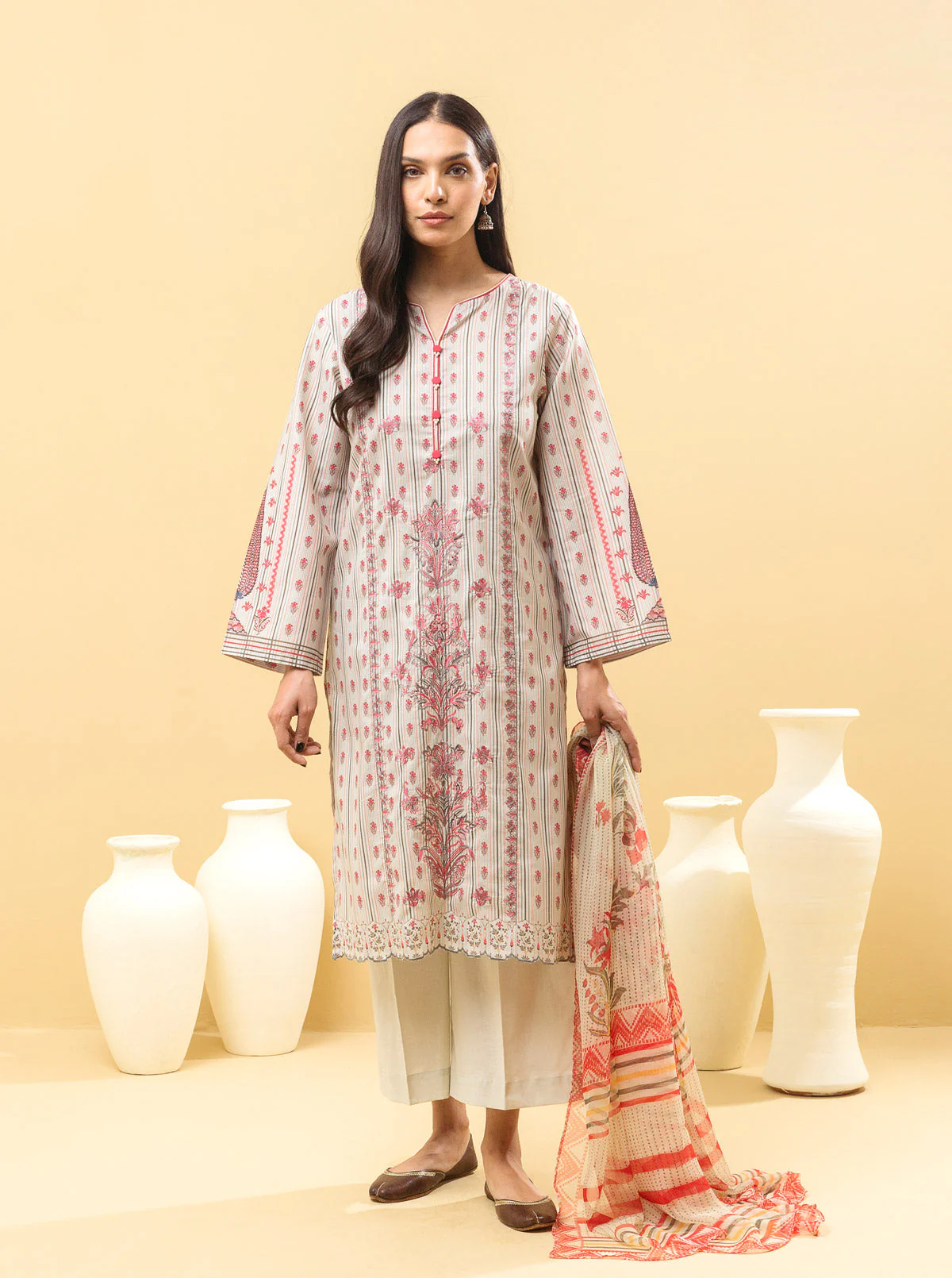 3 PIECE - EMBROIDERED LAWN SUIT - MELLIFLUOUS MELODY - Image 4
