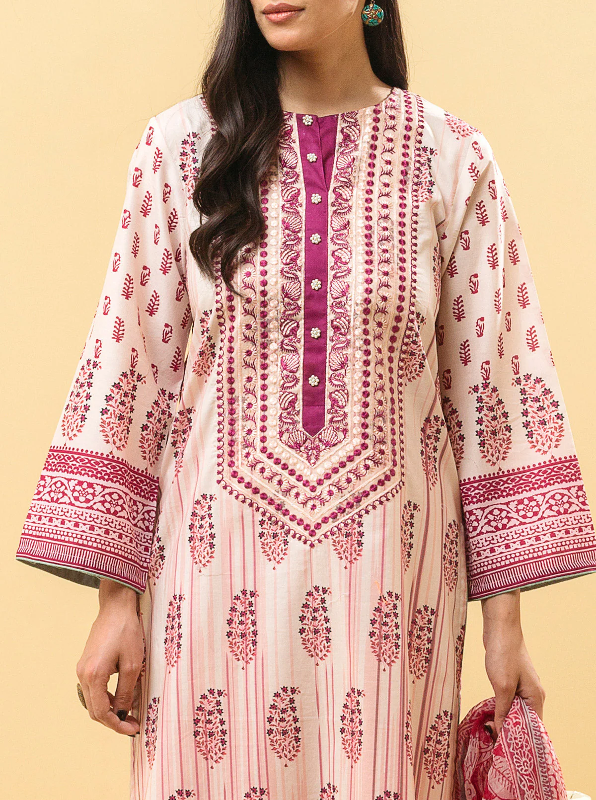 3 PIECE - EMBROIDERED LAWN SUIT - DEWY PEARL - Image 4