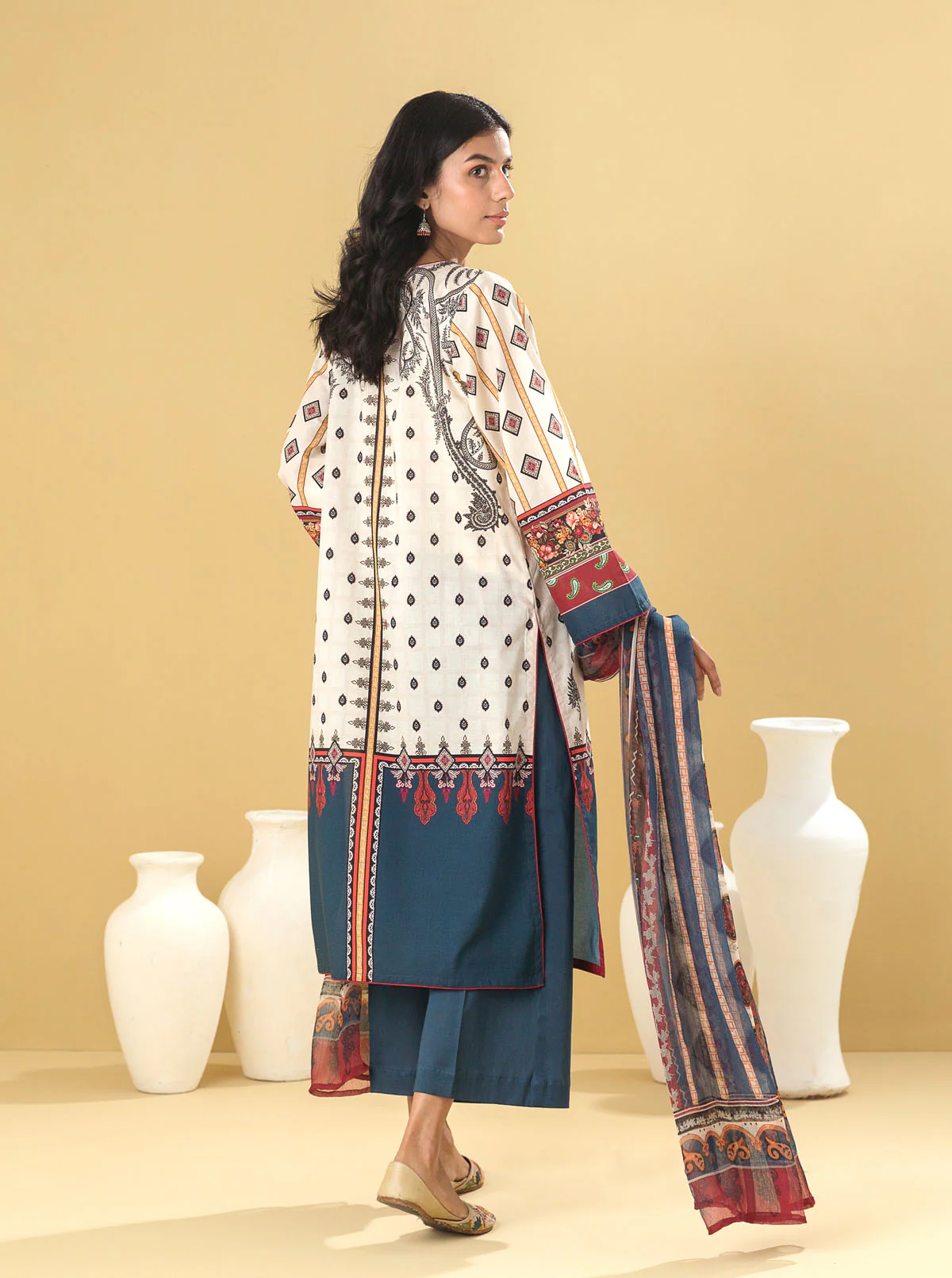 3 PIECE - EMBROIDERED LAWN SUIT - PEARLY JEWEL - Image 6