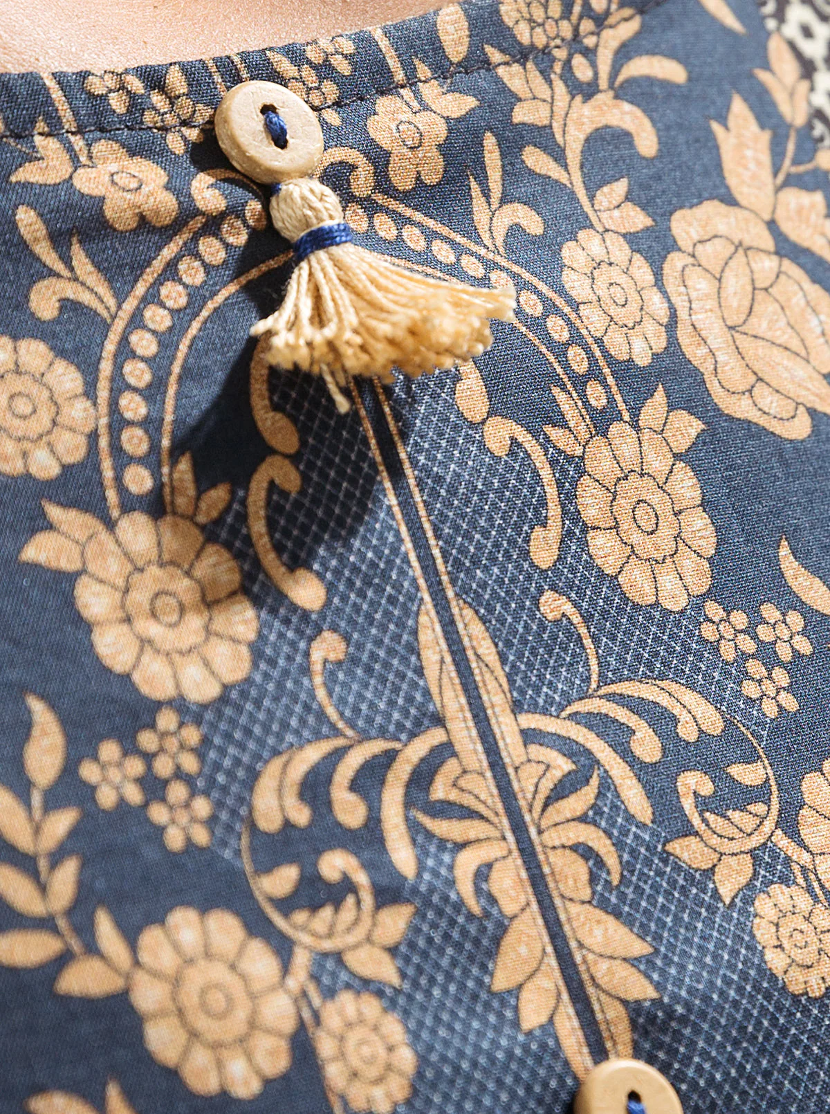 1 PIECE - PRINTED LAWN SHIRT - STATUESQUE FLOWER - Image 3
