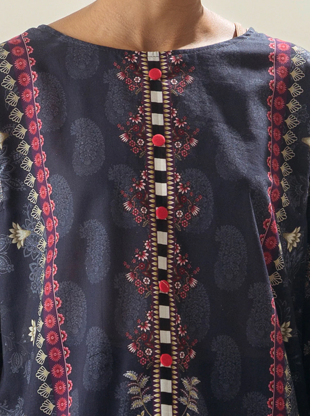 1 PIECE - PRINTED LAWN SHIRT - MOTIF MAJESTY - Image 2