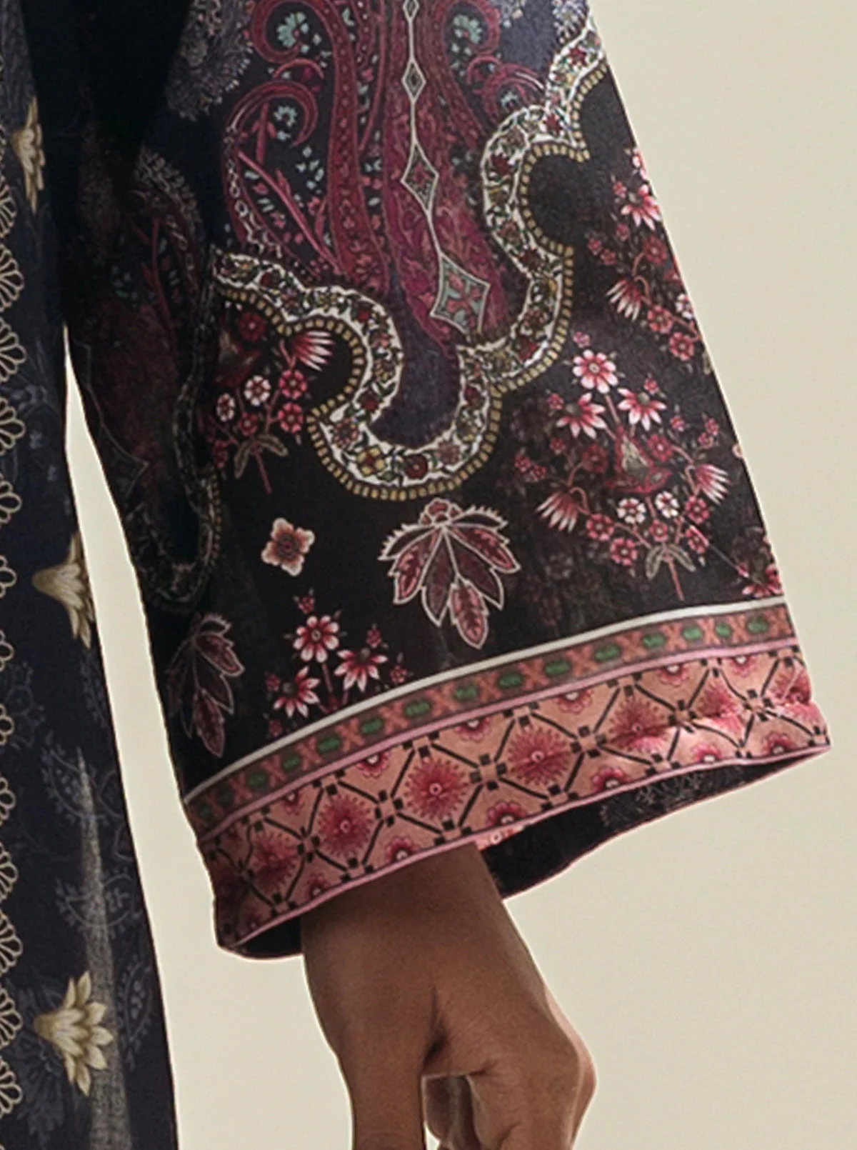 1 PIECE - PRINTED LAWN SHIRT - MOTIF MAJESTY - Image 3