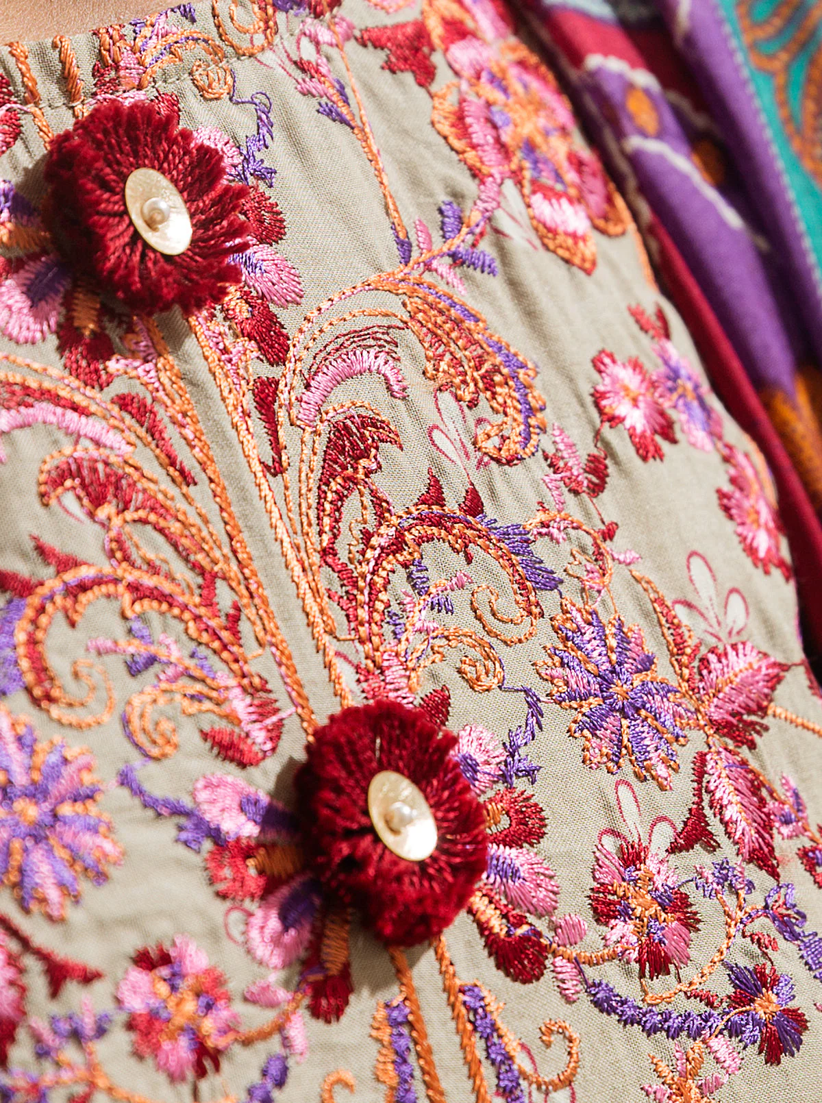 2 PIECE - EMBROIDERED LAWN SUIT - IVORY TALE - Image 4