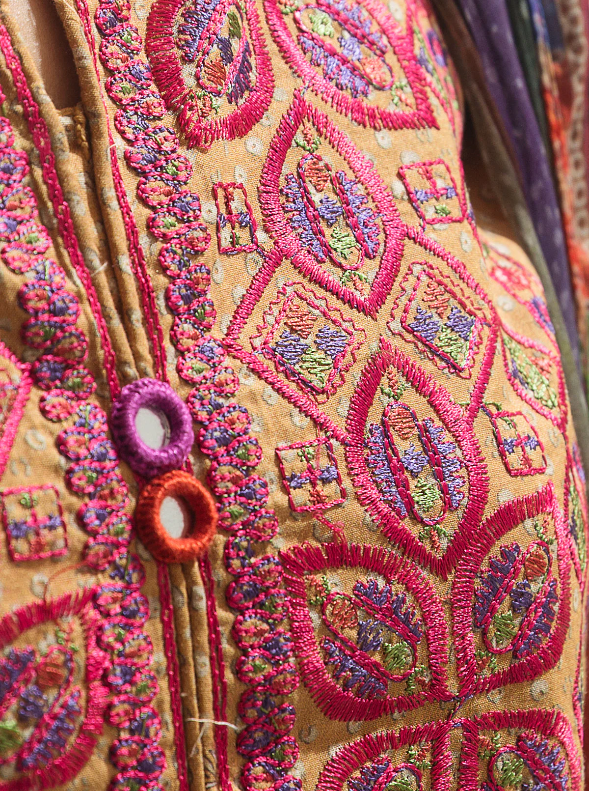 3 PIECE - EMBROIDERED LAWN SUIT - TRIBAL DAWN - Image 5