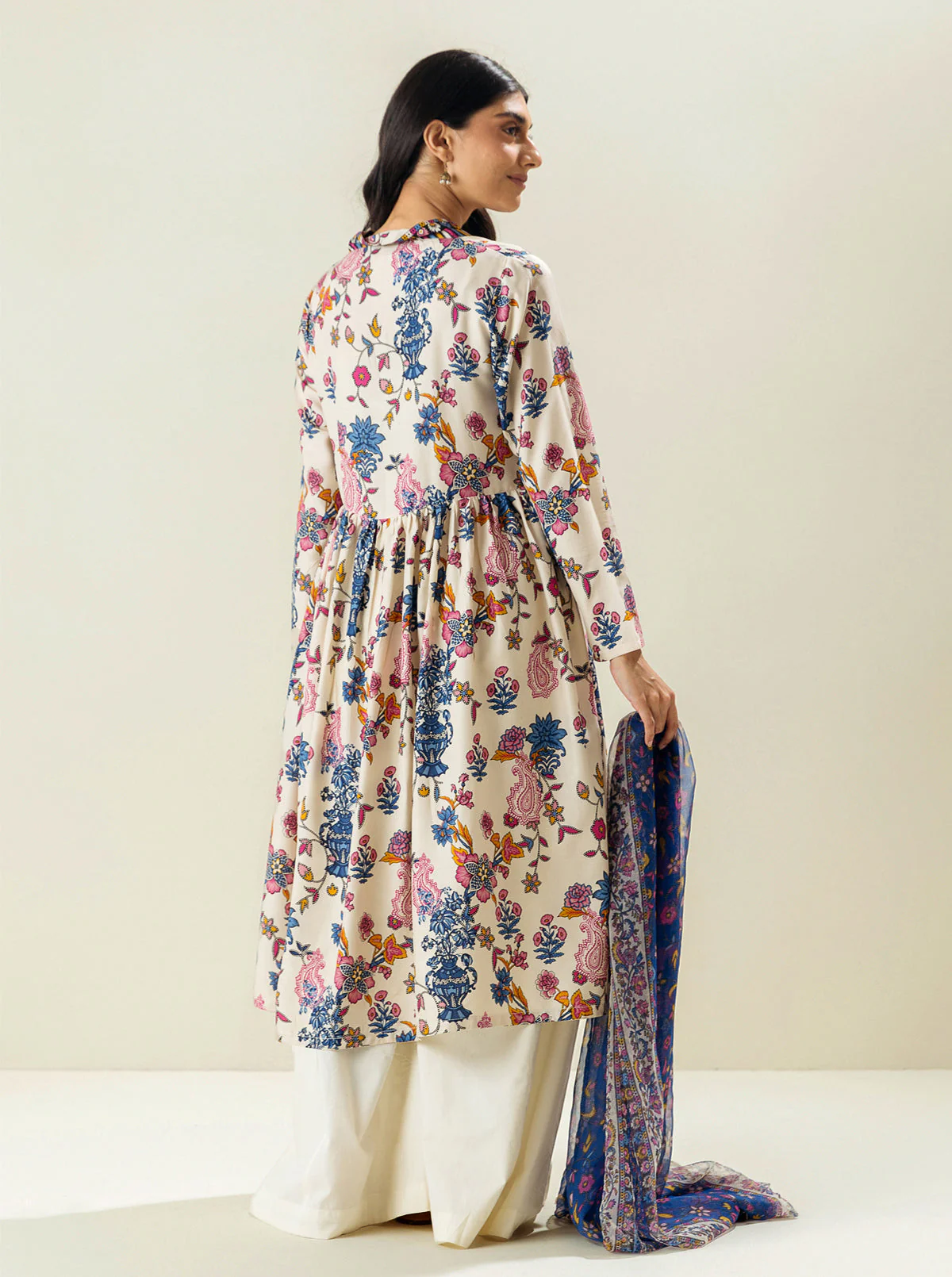 3 PIECE - PRINTED VISCOSE SUIT - CREME DE LA CREME - Image 4
