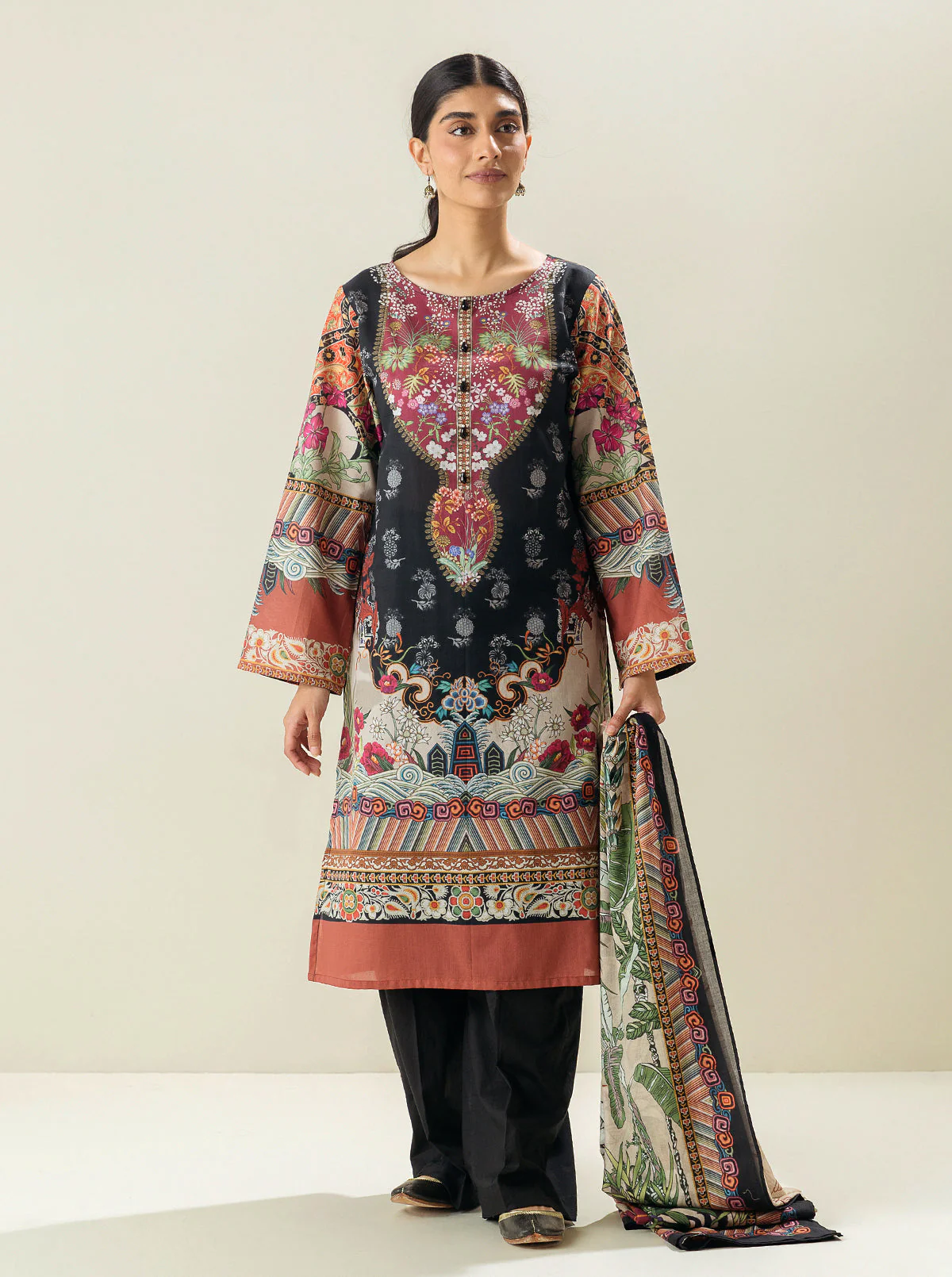 3 PIECE - PRINTED LAWN SUIT - FLOWER OF THE ORIENT - Image 2