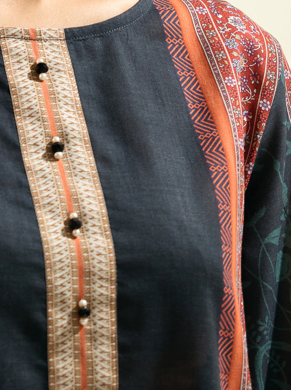 3 PIECE - PRINTED LAWN SUIT - MODERN WEAVES - Image 4