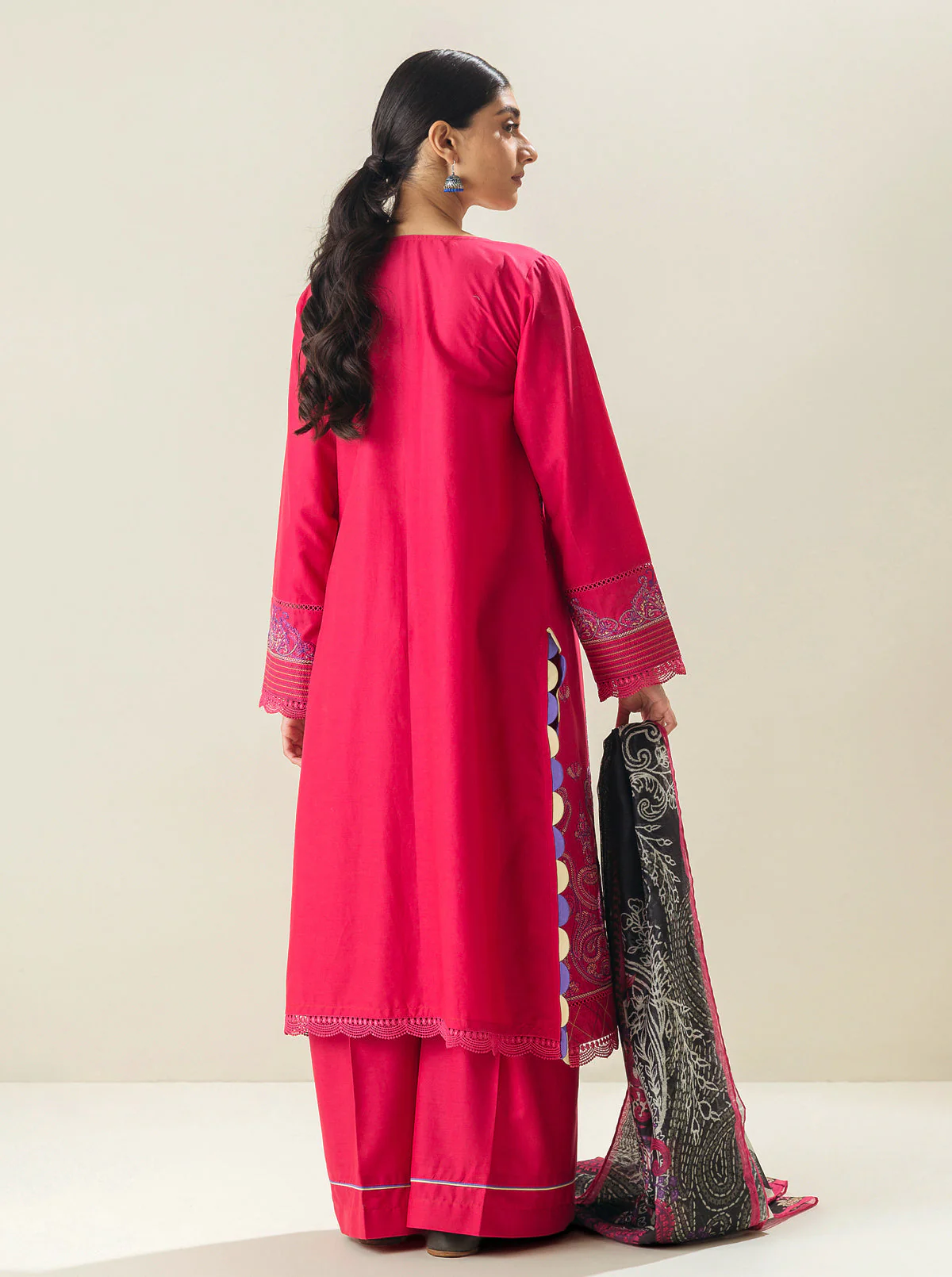 3 PIECE - EMBROIDERED LAWN SUIT - FUCHSIA GRACE - Image 3