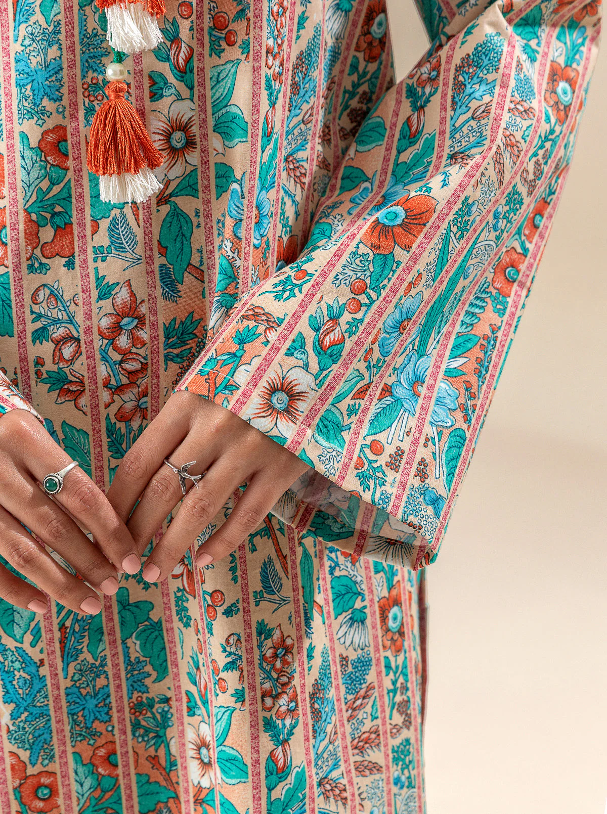 2 PIECE PRINTED LAWN SUIT-DAYDREAM FLOW (UNSTITCHED) - Image 2