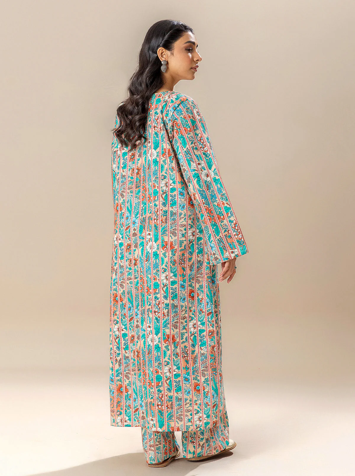 2 PIECE PRINTED LAWN SUIT-DAYDREAM FLOW (UNSTITCHED) - Image 4