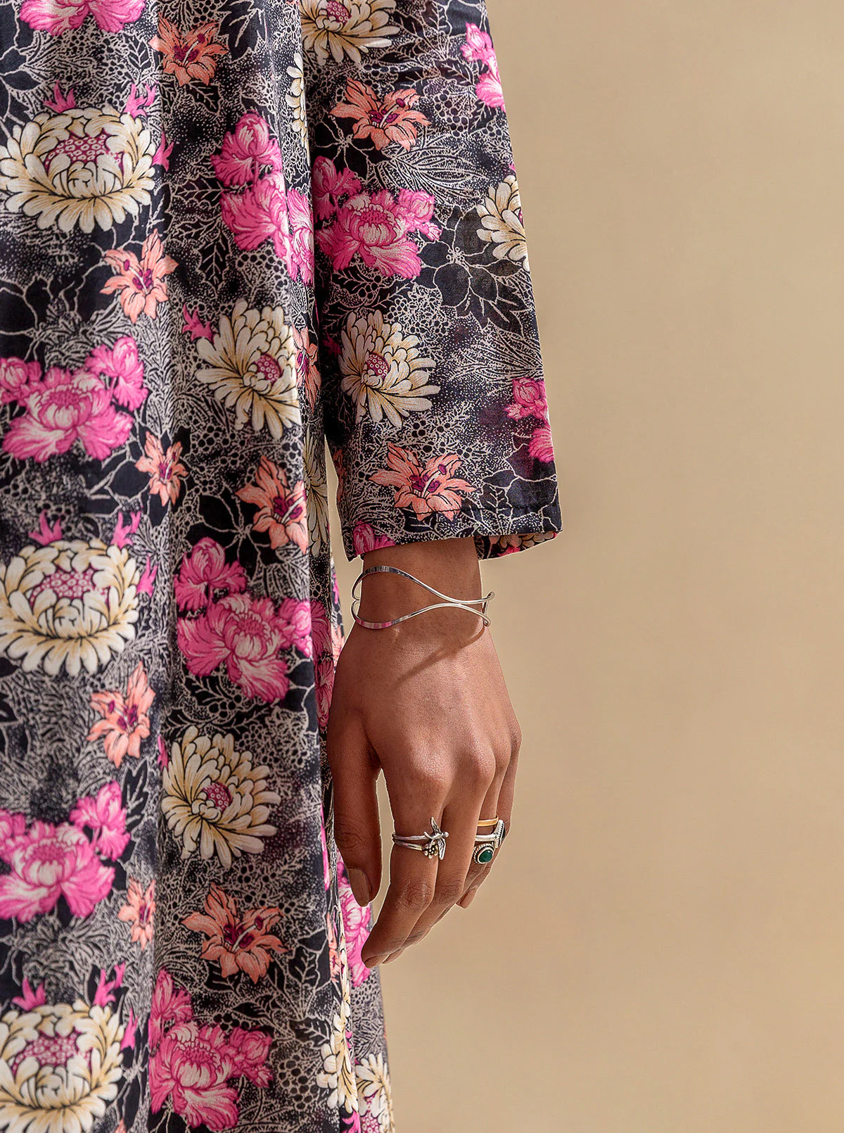 2 PIECE PRINTED LAWN SUIT-EBONY BLOOM (UNSTITCHED) - Image 2
