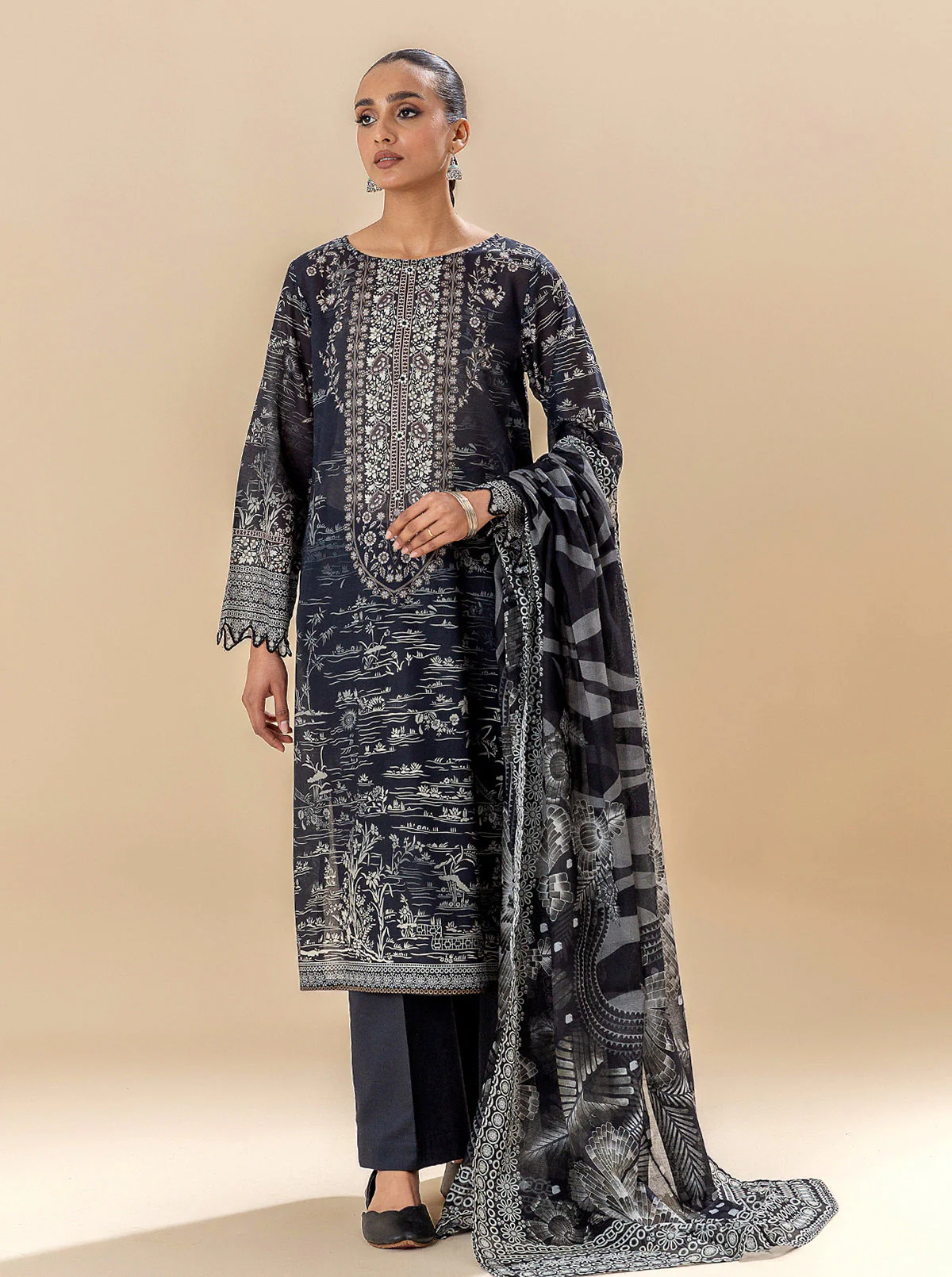 3 PIECE PRINTED LAWN SUIT-EBONY STREAMS (UNSTITCHED) - Image 4