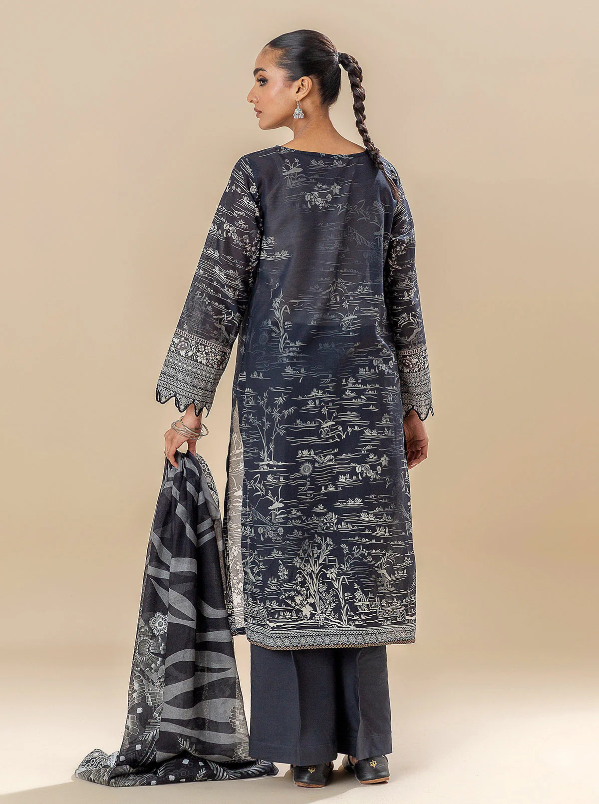 3 PIECE PRINTED LAWN SUIT-EBONY STREAMS (UNSTITCHED) - Image 5