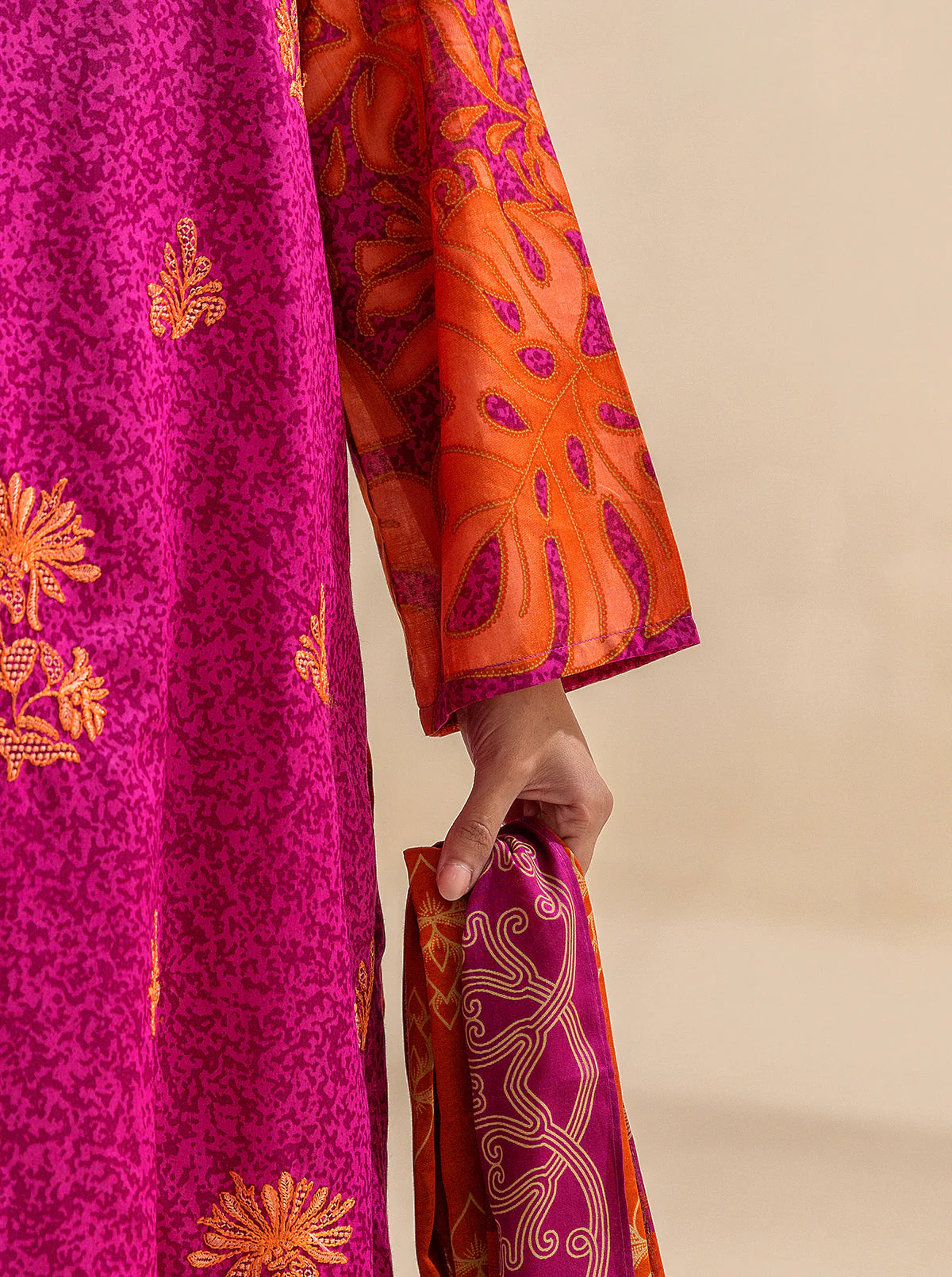 3 PIECE EMBROIDERED LAWN SUIT-VIVID FUSCHIA (UNSTITCHED) - Image 5