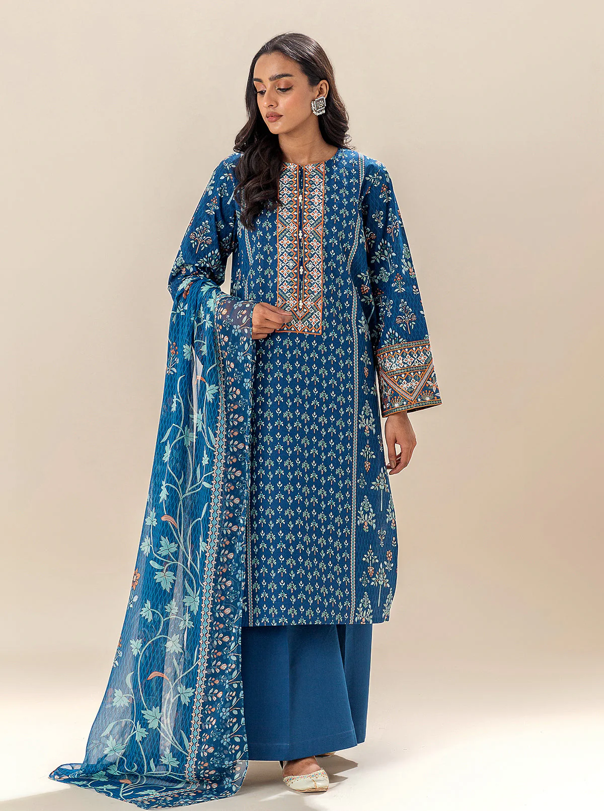 3 PIECE EMBROIDERED LAWN SUIT-NOUVEAU MAGIC (UNSTITCHED) - Image 6