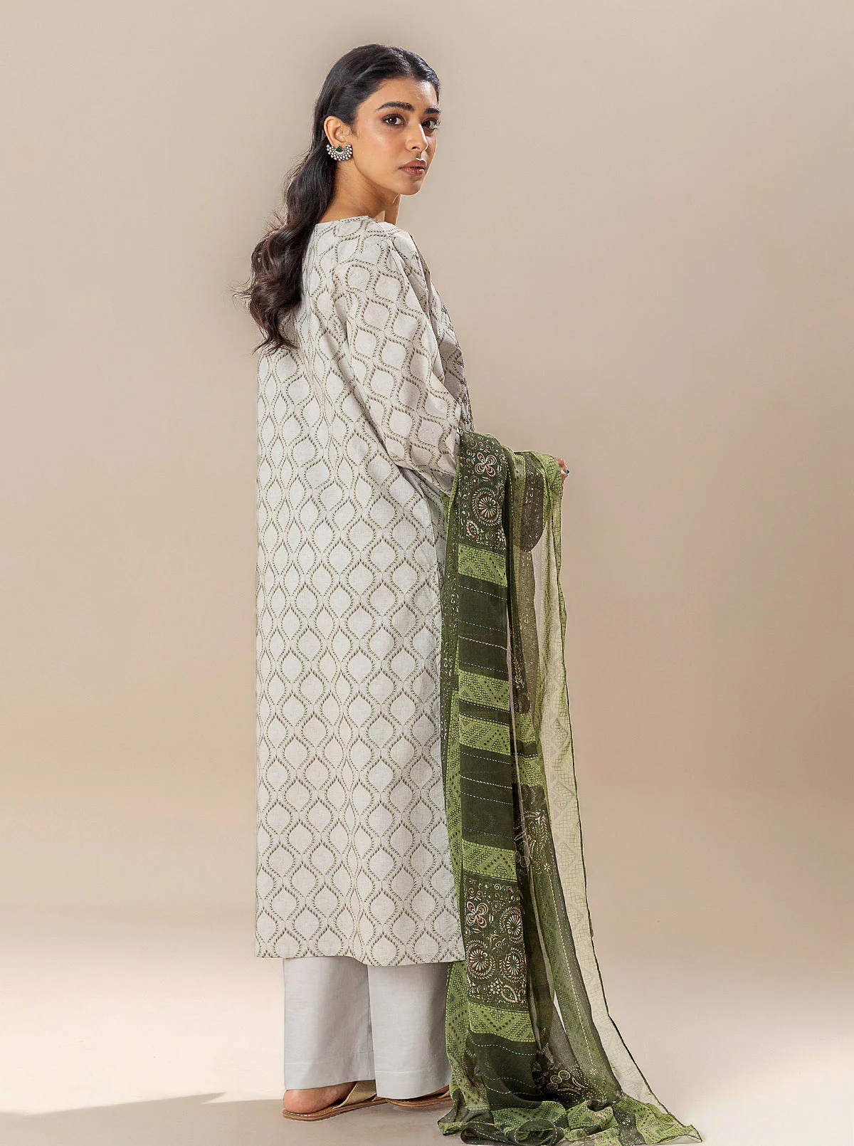 3 PIECE EMBROIDERED LAWN SUIT-CLOUD DANCE (UNSTITCHED) - Image 6