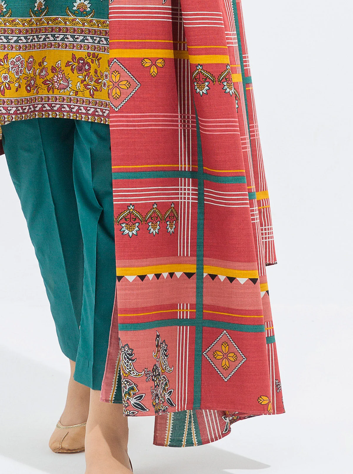 3 PIECE - PRINTED KHADDAR SUIT - HAZY TEAL - Image 2