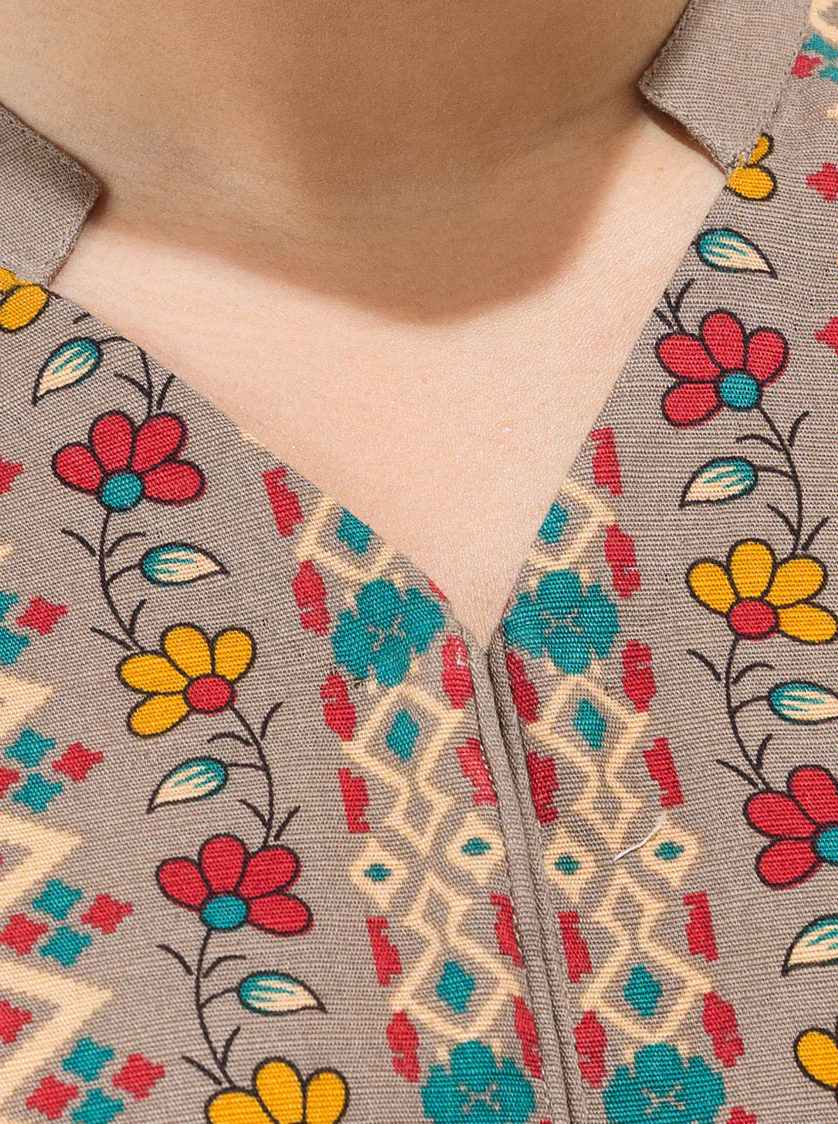 3 PIECE - PRINTED KHADDAR SUIT - TAUPE HUES - Image 3