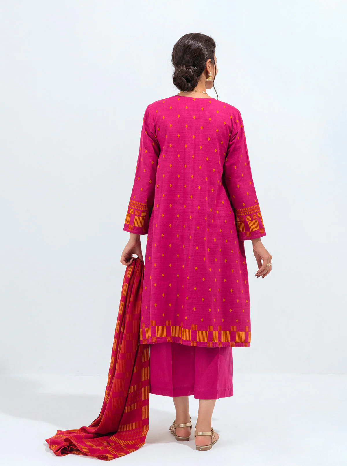 3 PIECE - PRINTED WITH SHAWL KHADDAR SUIT - PERFECT PINK - Image 6