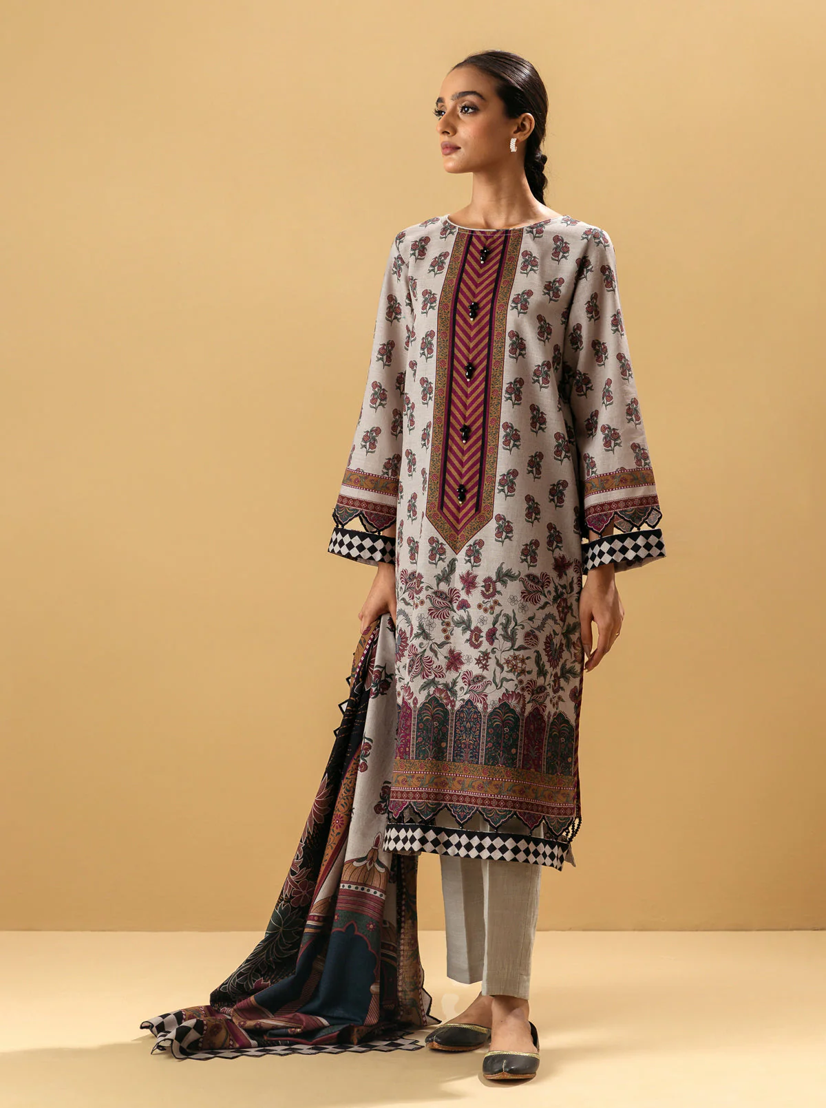 3 PIECE - PRINTED KHADDAR SUIT - CARNATION - Image 5
