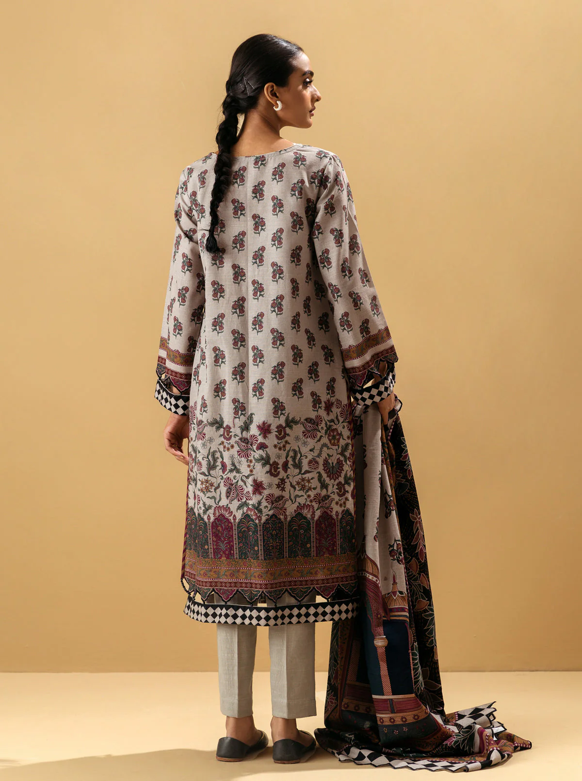 3 PIECE - PRINTED KHADDAR SUIT - CARNATION - Image 6