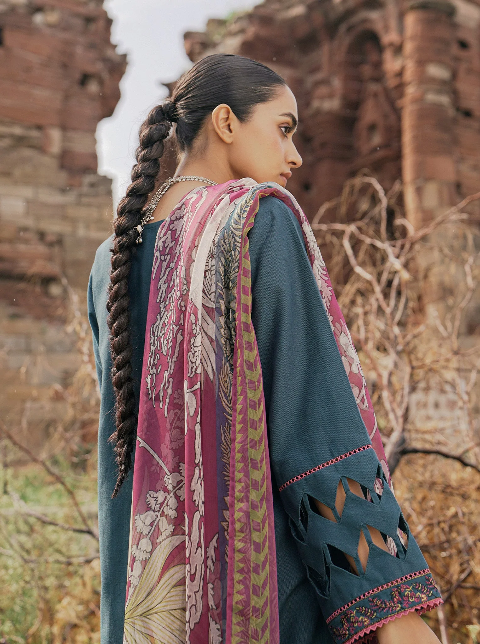 3 PIECE - EMBROIDERED KHADDAR SUIT - VEIDANT HEM - Image 2