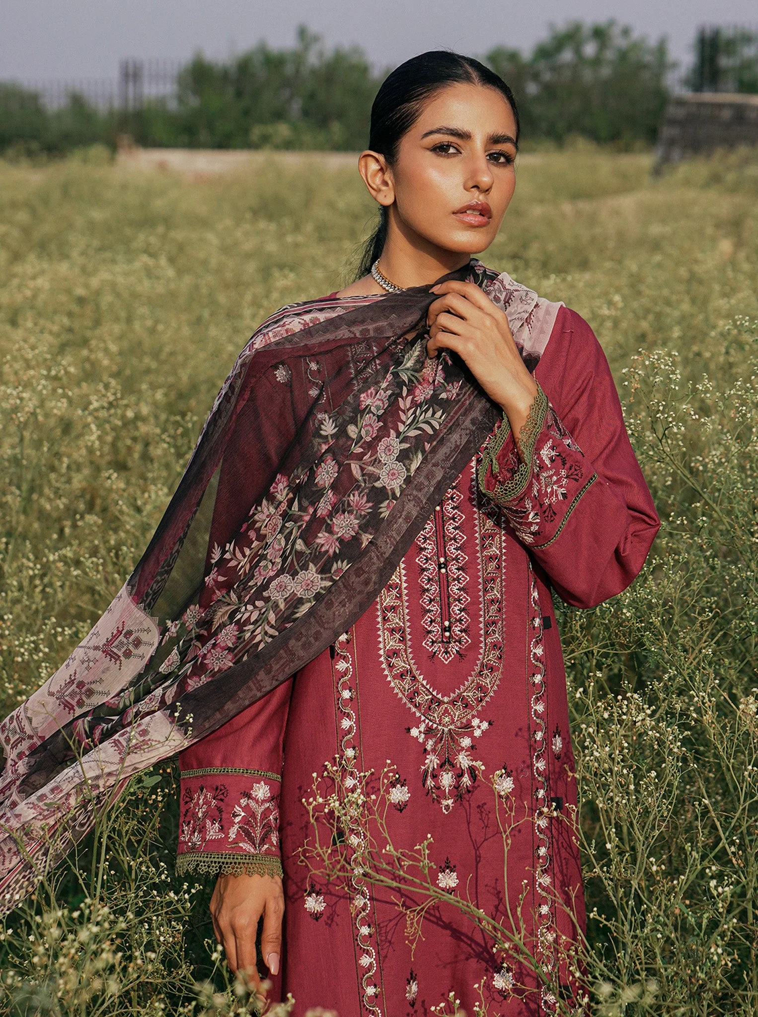 3 PIECE - EMBROIDERED KHADDAR SUIT - IRISH ORCHID - Image 2