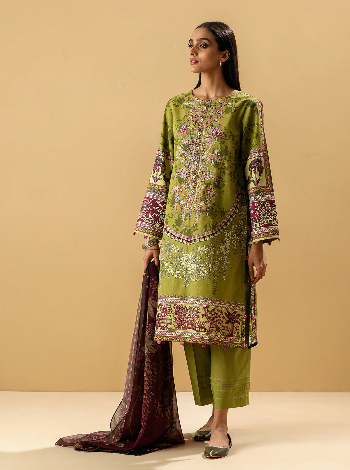 3 PIECE - EMBROIDERED KHADDAR SUIT - DUSKY BLOOM - Image 4