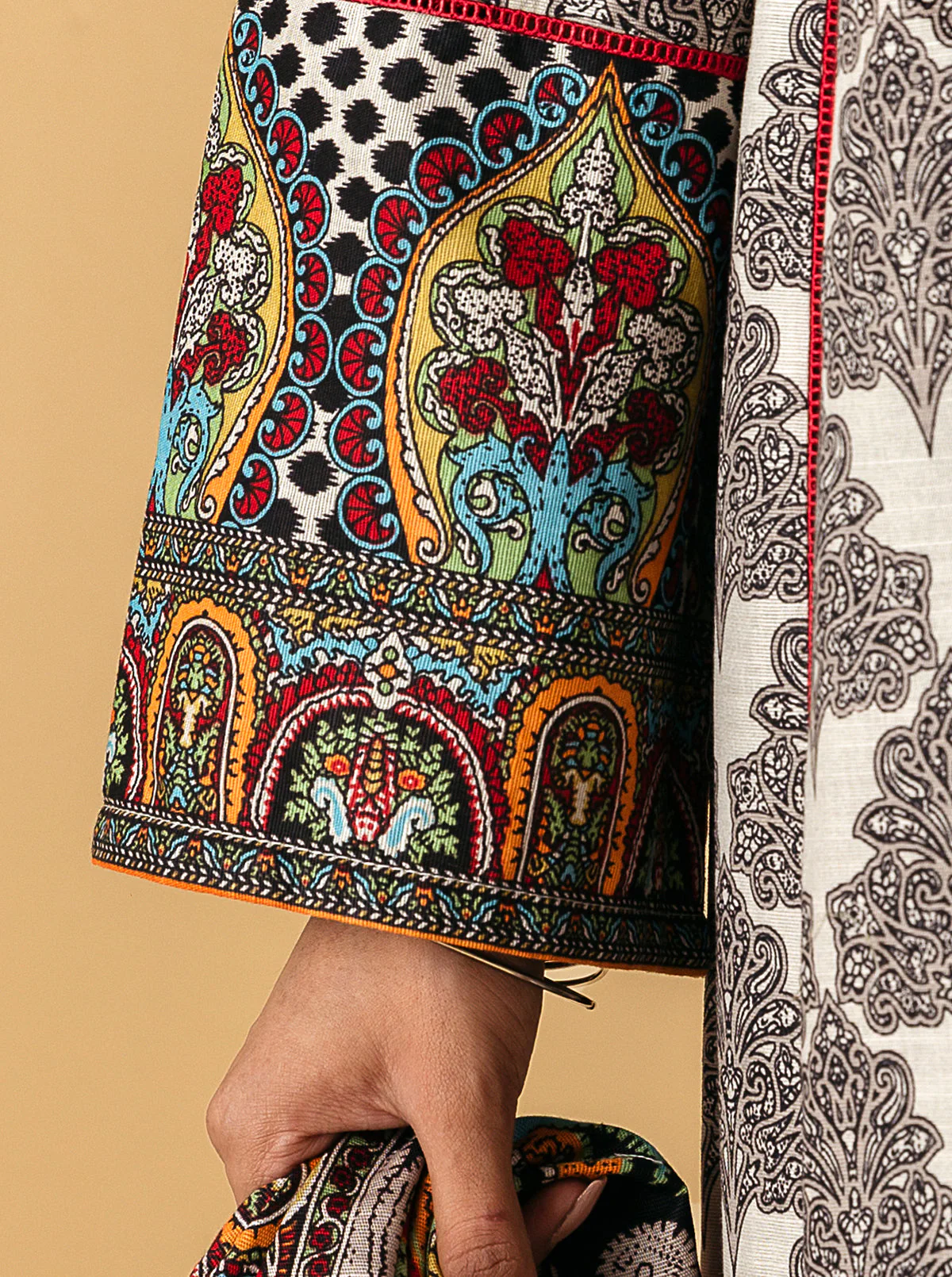3 PIECE - PRINTED KHADDAR SUIT - MOONLIT OASTS - Image 3