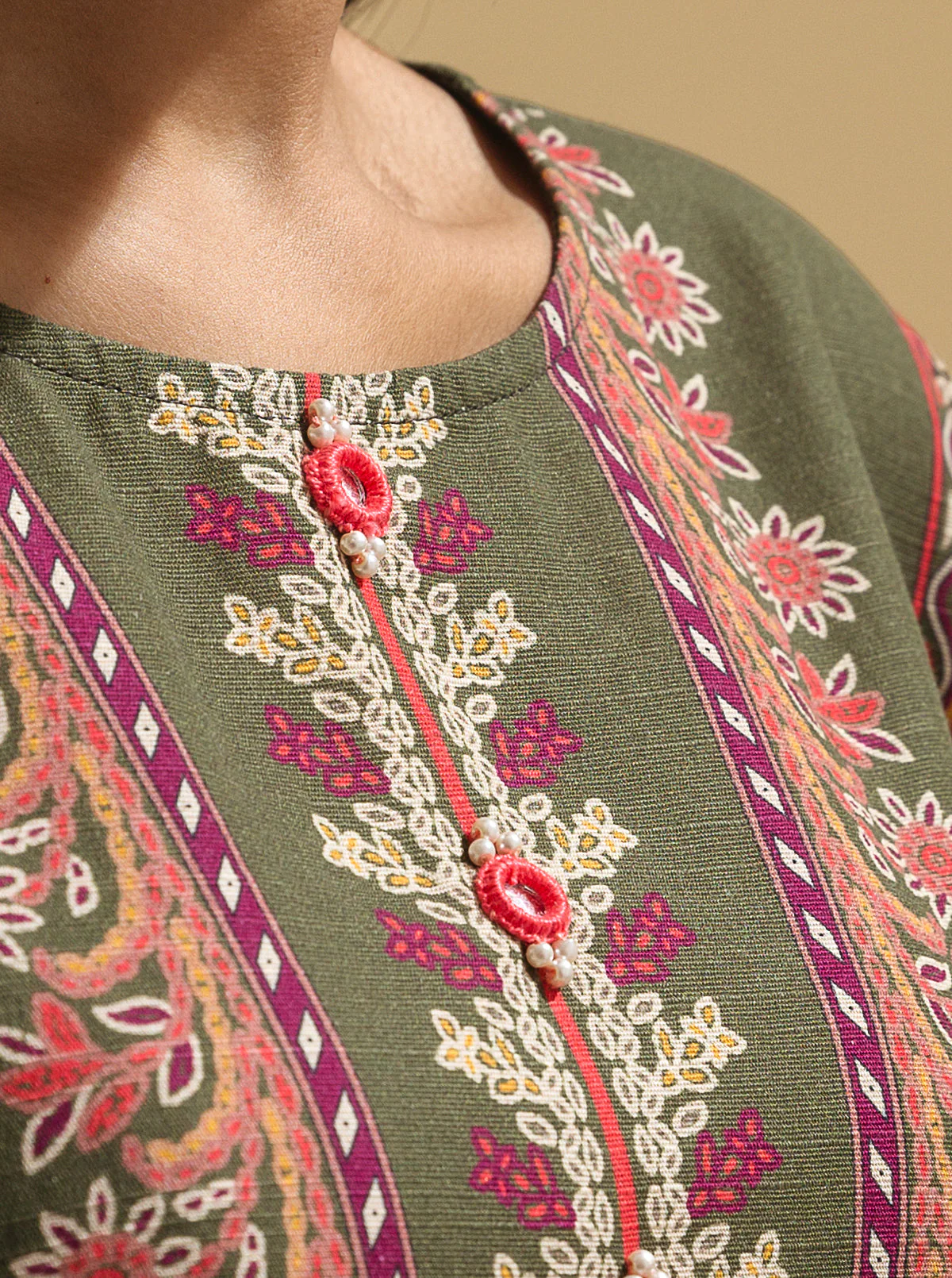 3 PIECE - PRINTED KHADDAR SUIT - MALACHITE - Image 4