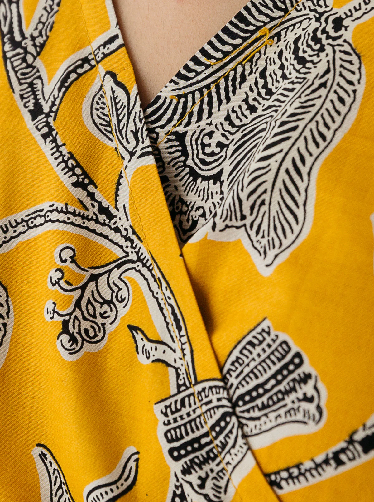 2 PIECE - PRINTED CAMBRIC SUIT - SUNSTRUCK GOLD - Image 3