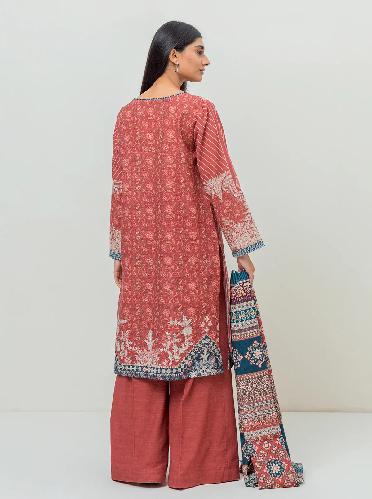 3 PIECE PRINTED KHADDAR SUIT-DUSKY ORCHID (UNSTITCHED) - Image 3