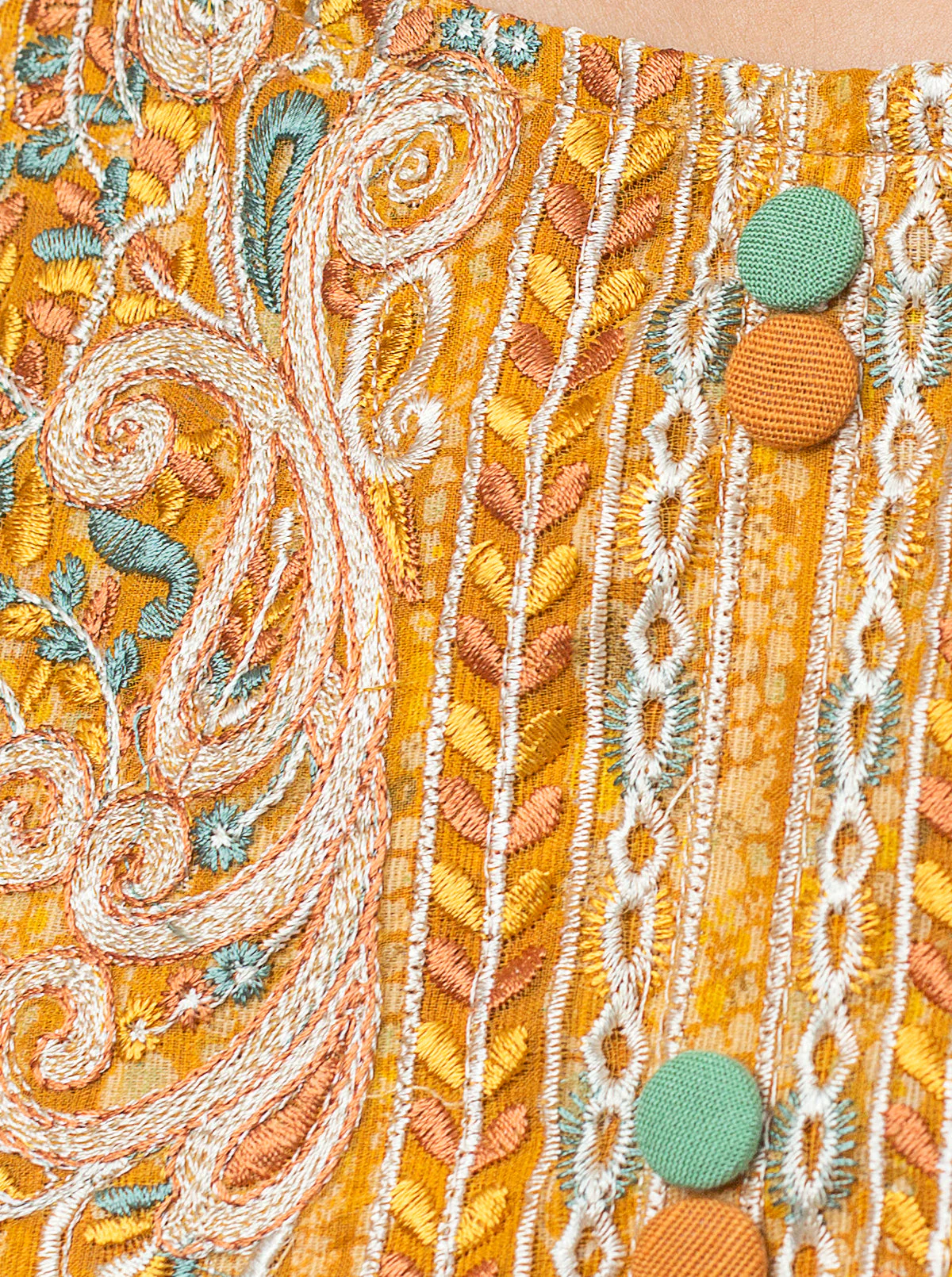 3 PIECE - EMBROIDERED KHADDAR SUIT - SUNSET DAYS - Image 4