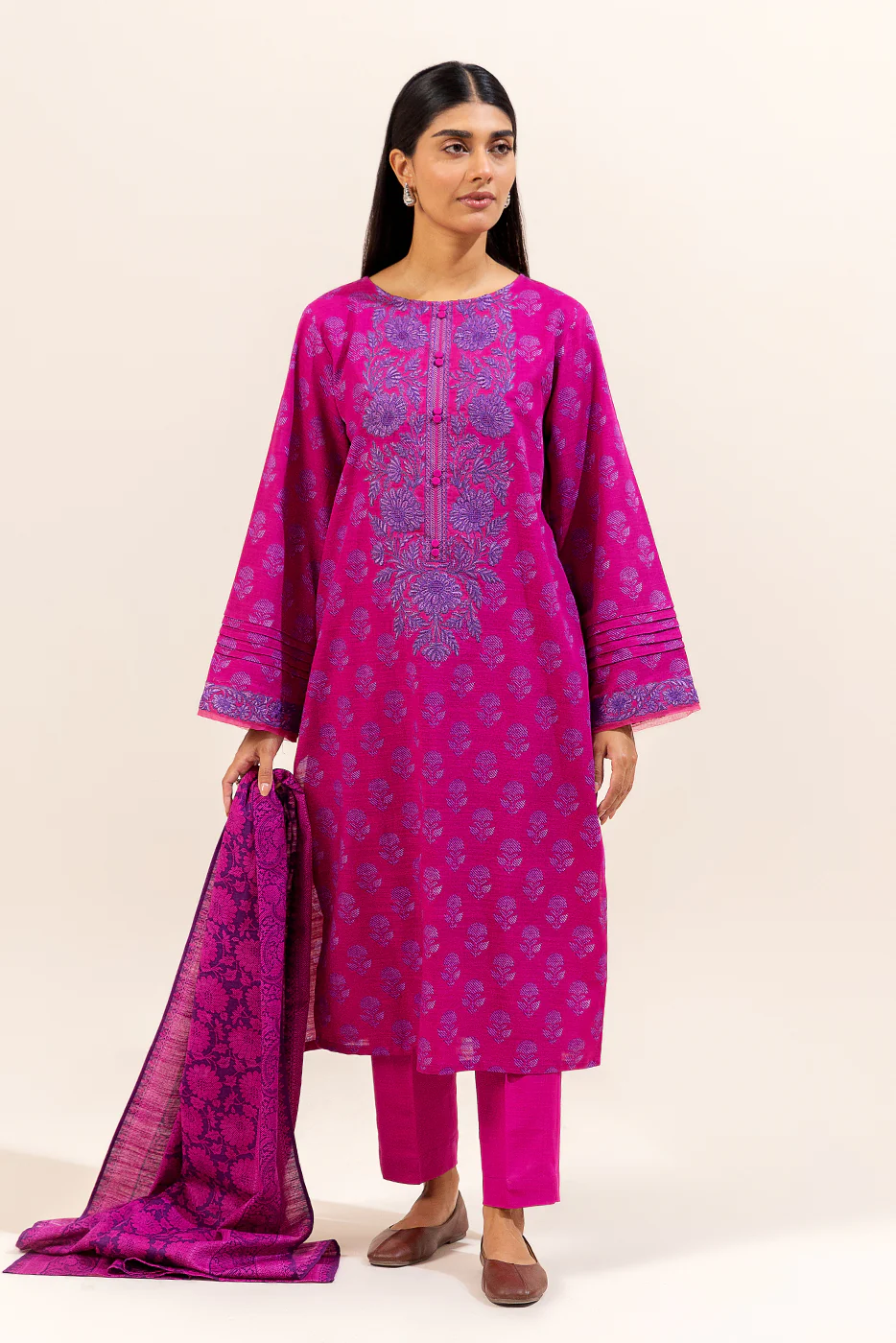 3 PIECE EMBROIDERED KHADDAR SUIT-PHLOX PINK (UNSTITCHED) - Image 3