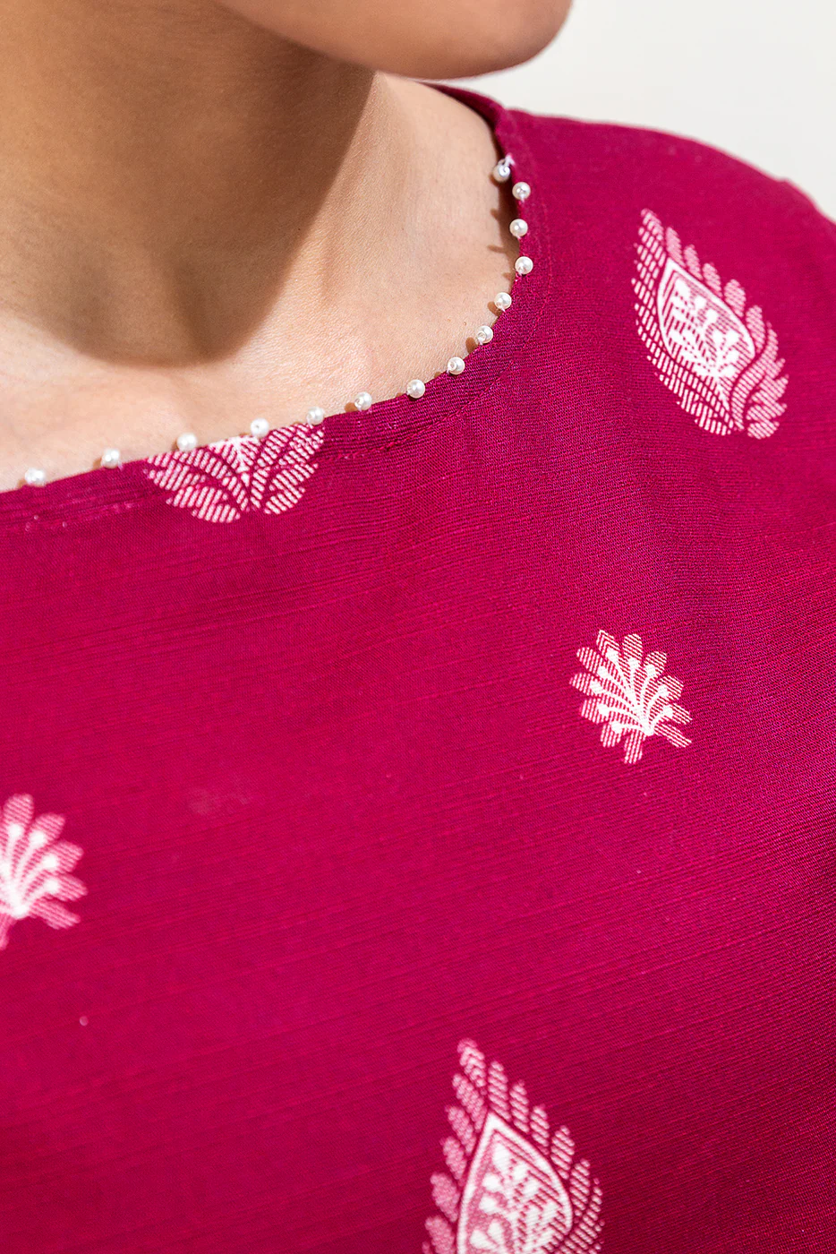 3 PIECE PRINTED KHADDAR SUIT-SANGRIA STITCH (UNSTITCHED) - Image 4