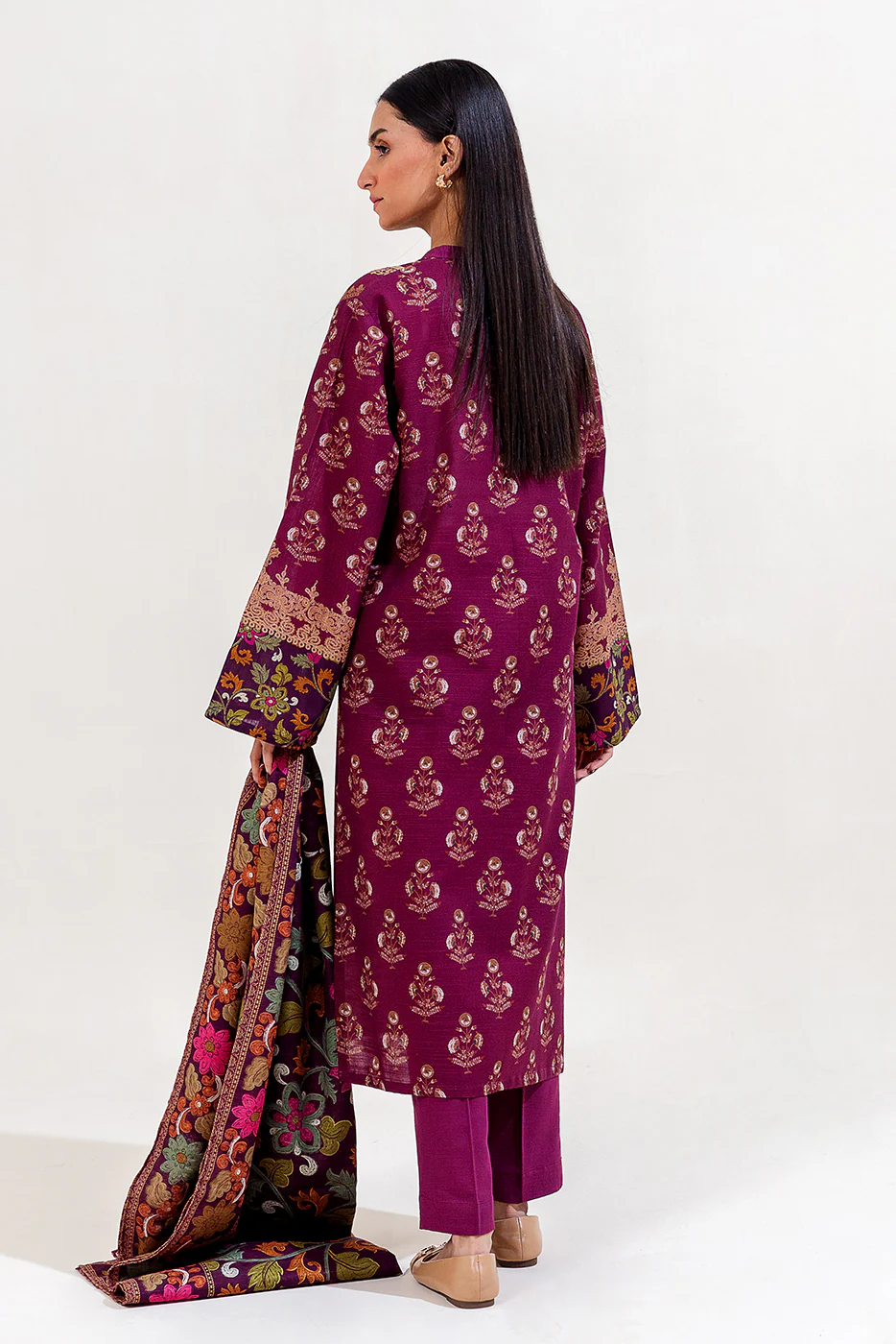 3 PIECE PRINTED KHADDAR SUIT-SANGRIA MIST (UNSTITCHED) - Image 4