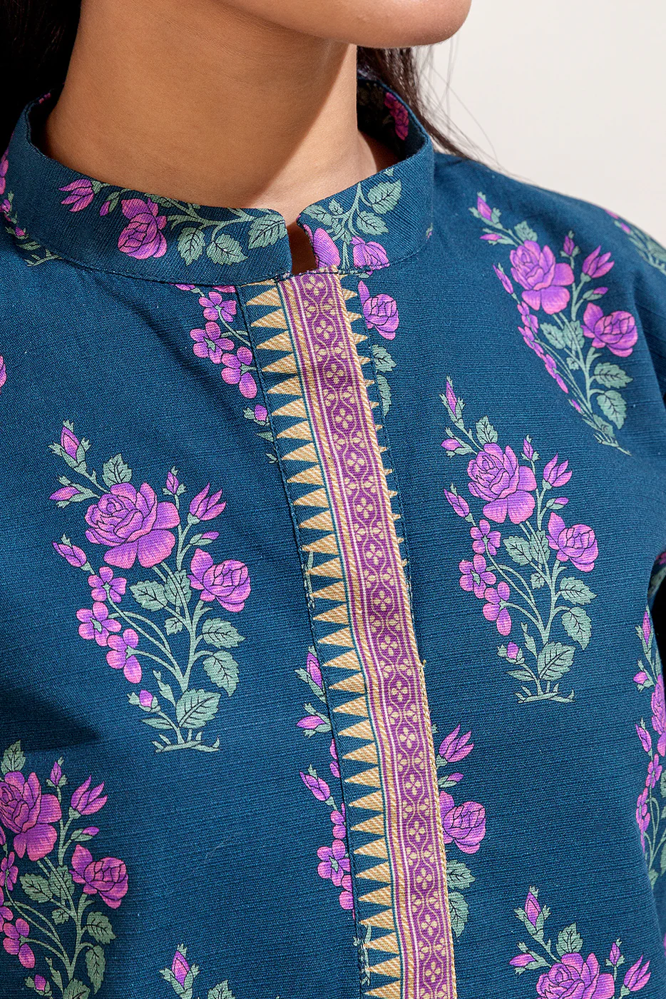3 PIECE PRINTED KHADDAR SUIT-MIDMIGHT GLINT (UNSTITCHED) - Image 5