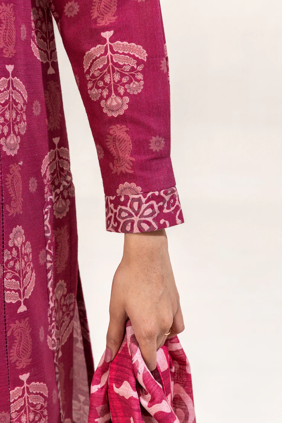 3 PIECE PRINTED KHADDAR SUIT-MULBERRY GROVE (UNSTITCHED) - Image 5