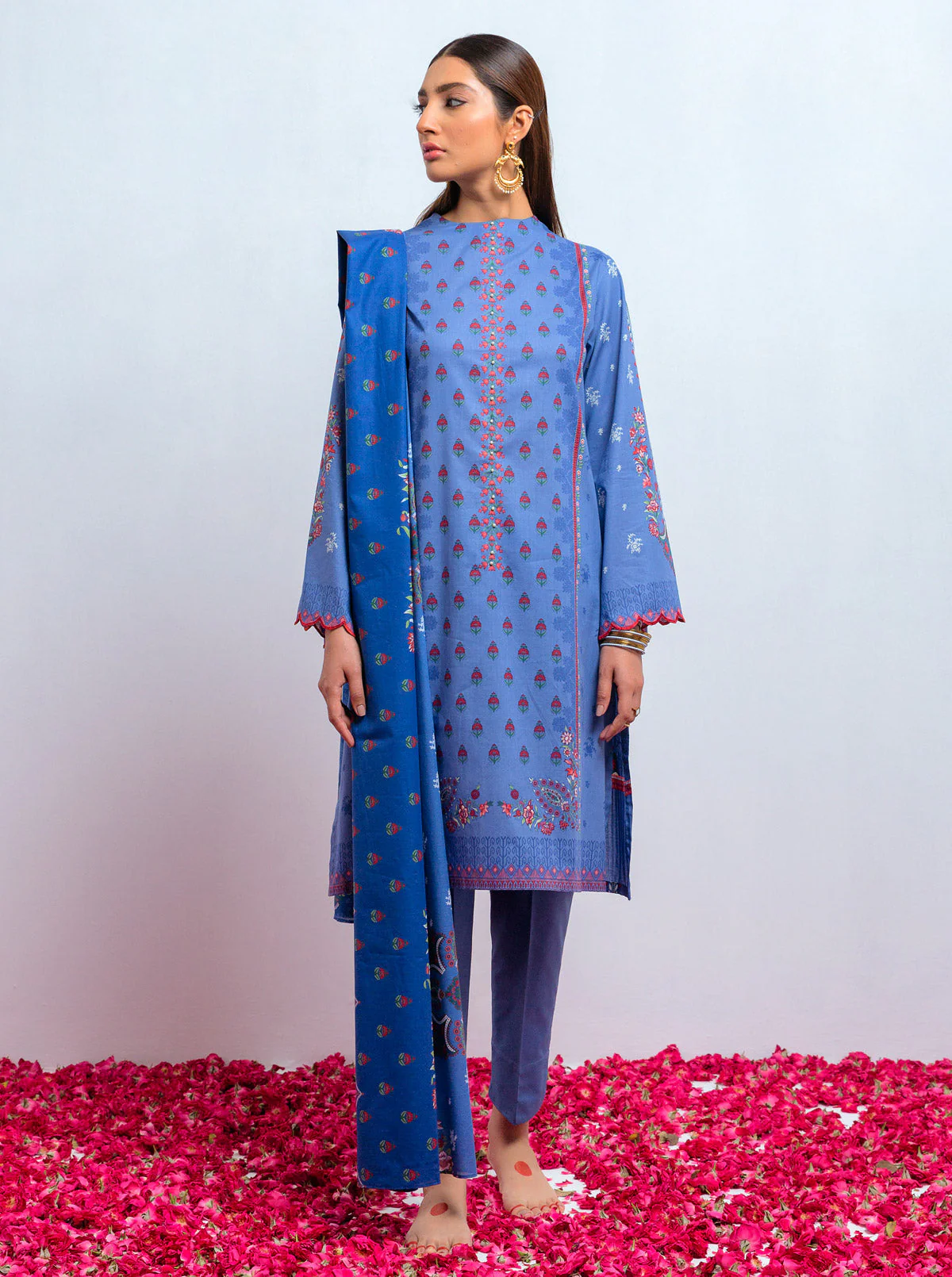 3 PIECE - PRINTED LAWN SUIT - BLUE BLUSH - Image 3