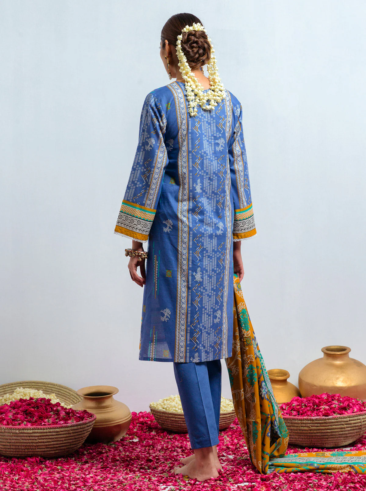 3 PIECE - PRINTED LAWN SUIT - BLUE GAZE - Image 8